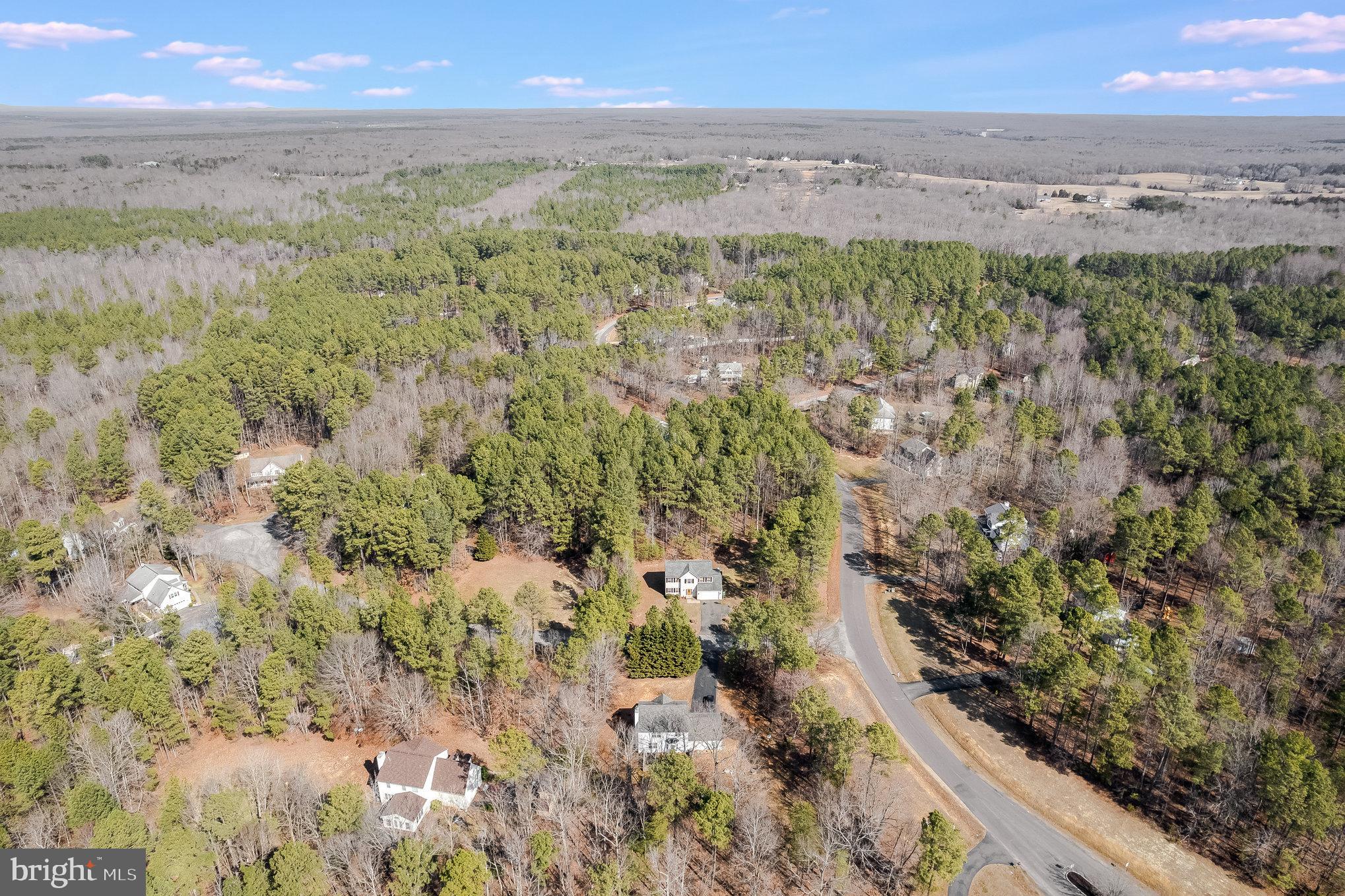 SIX LAKES WEST - Residential