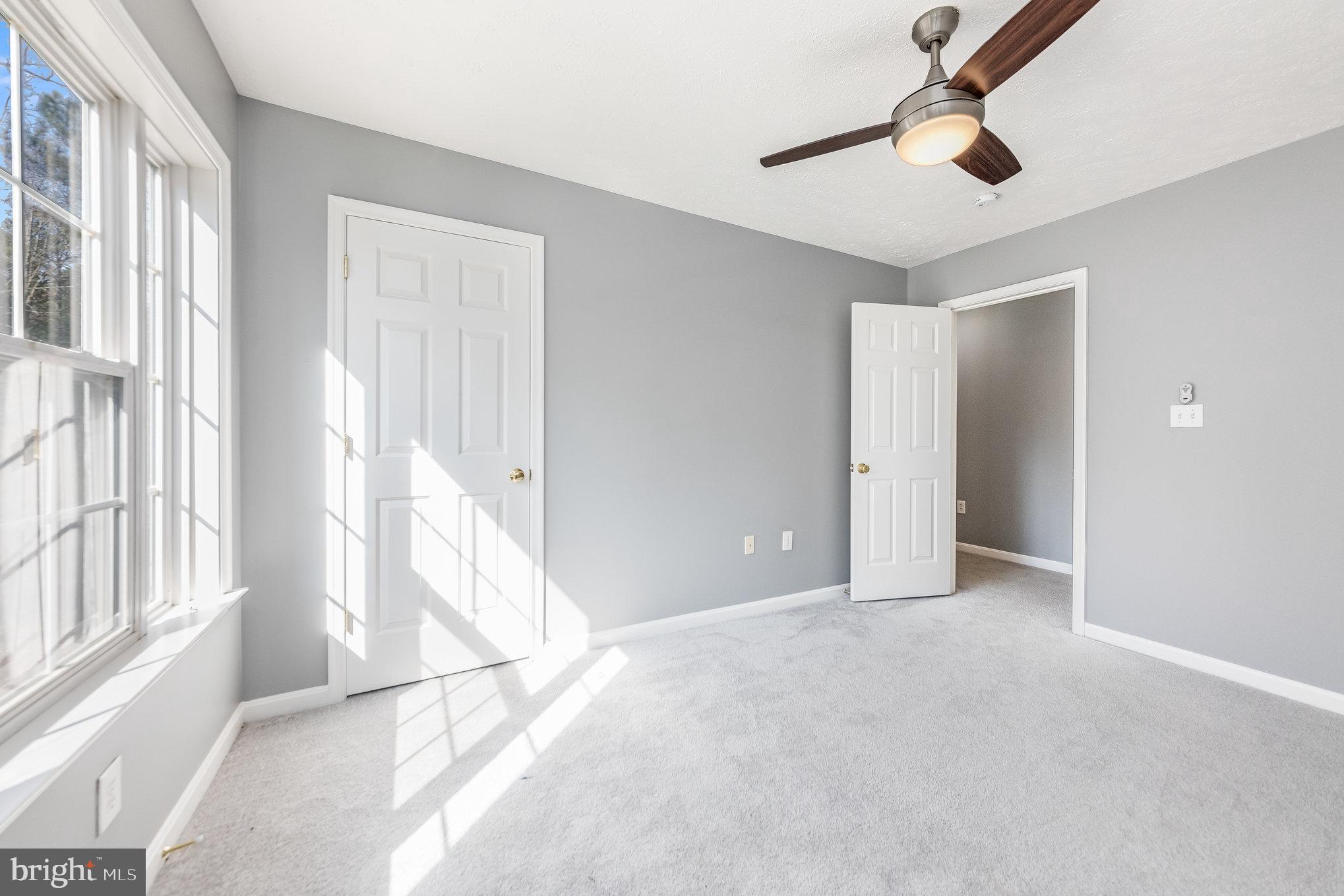 SIX LAKES WEST - Residential