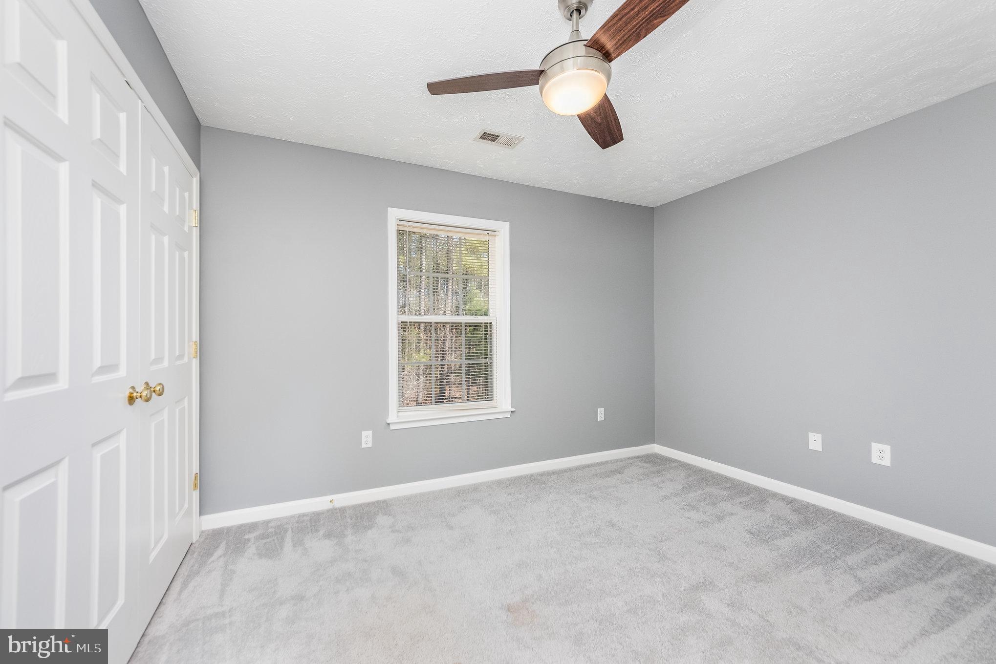 SIX LAKES WEST - Residential