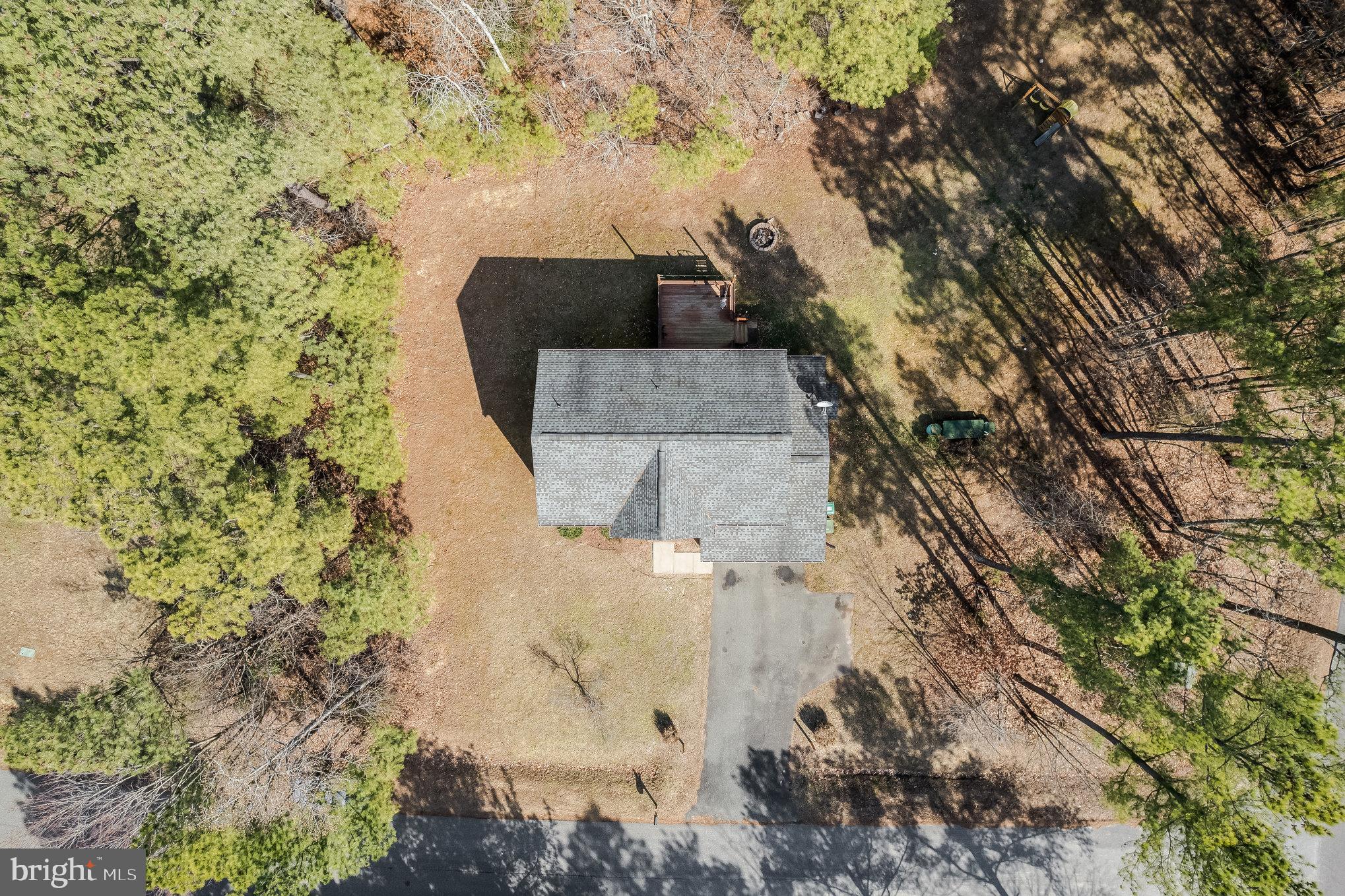 SIX LAKES WEST - Residential