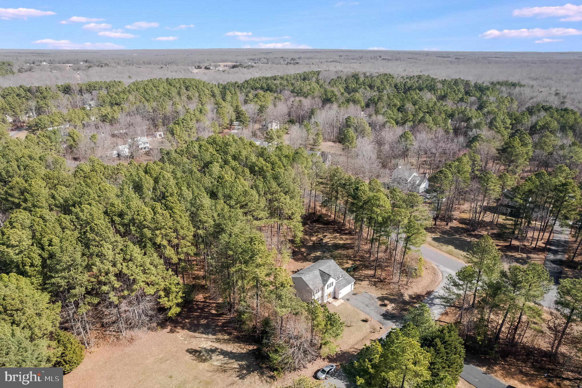 SIX LAKES WEST - Residential