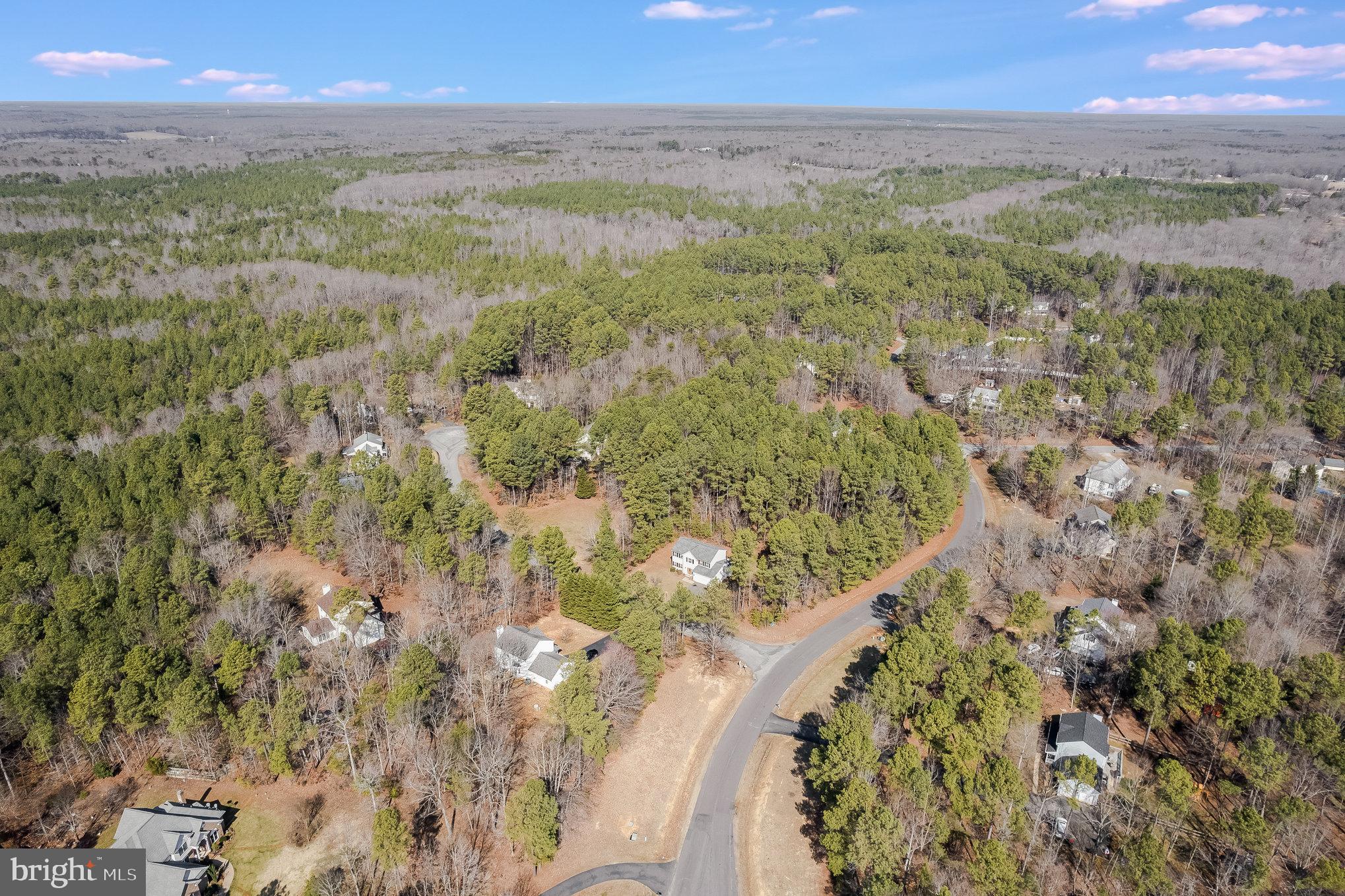 SIX LAKES WEST - Residential