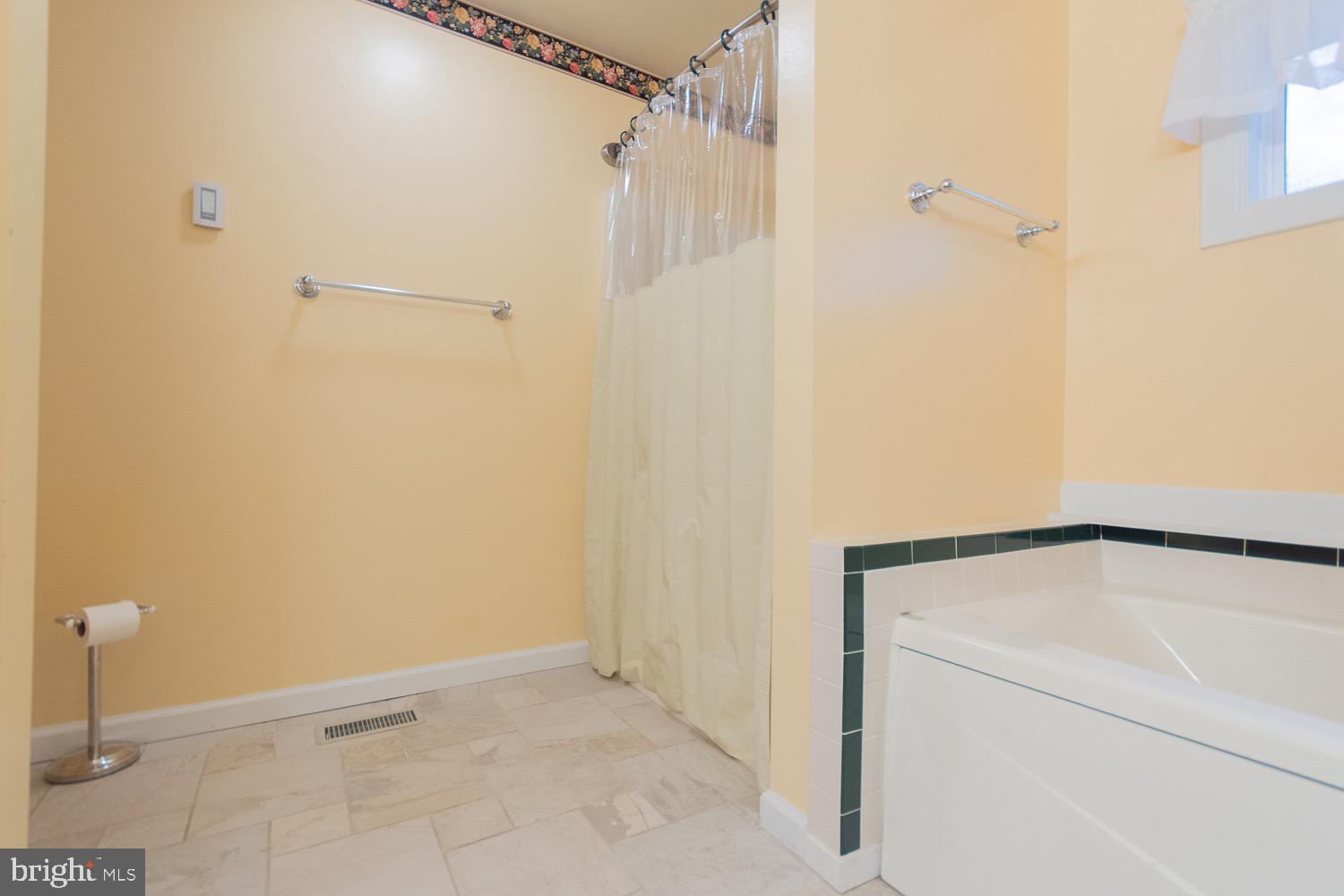 MARLOWE WOODS - Residential