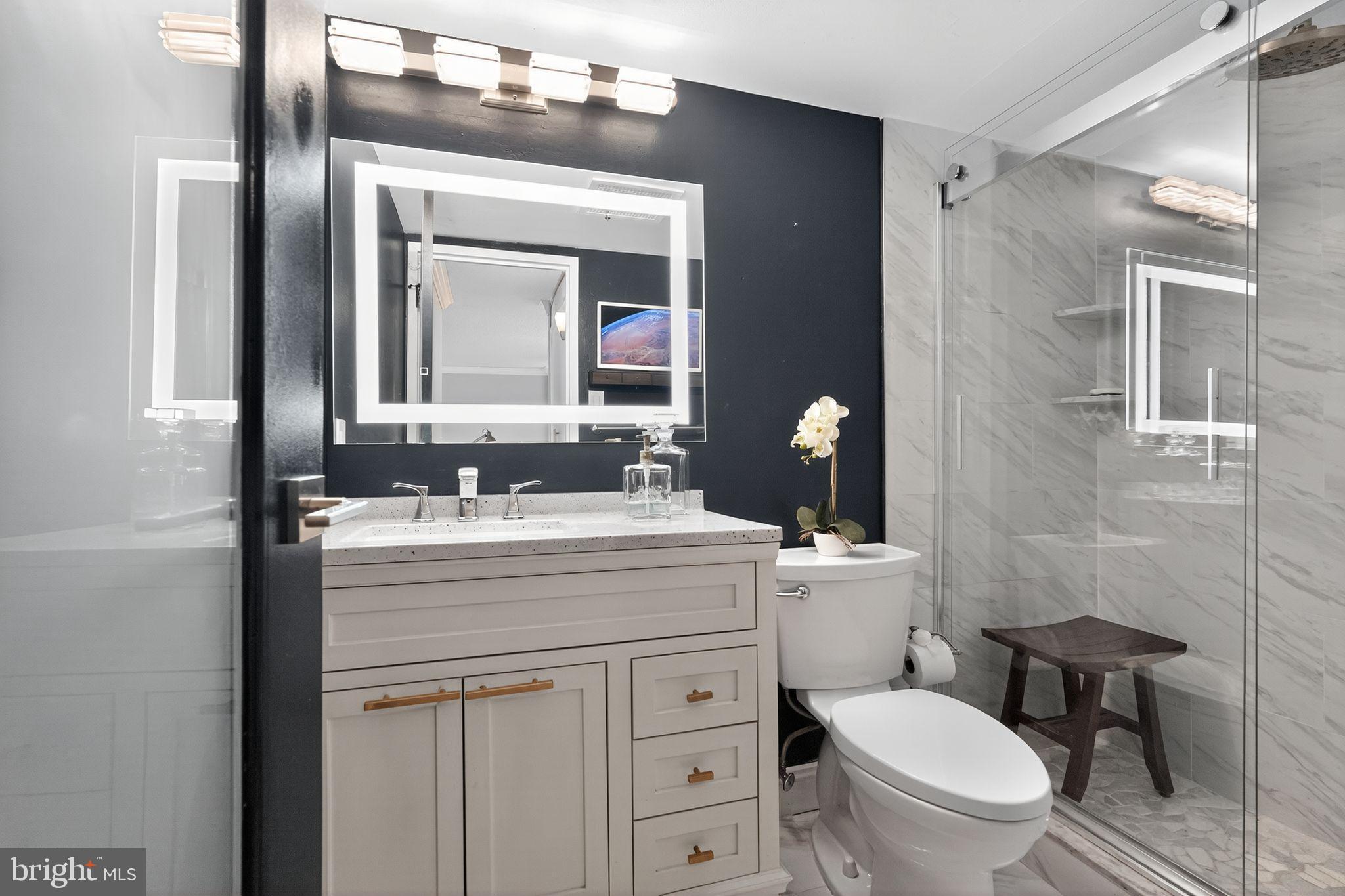 PLYMOUTH HILL - Residential