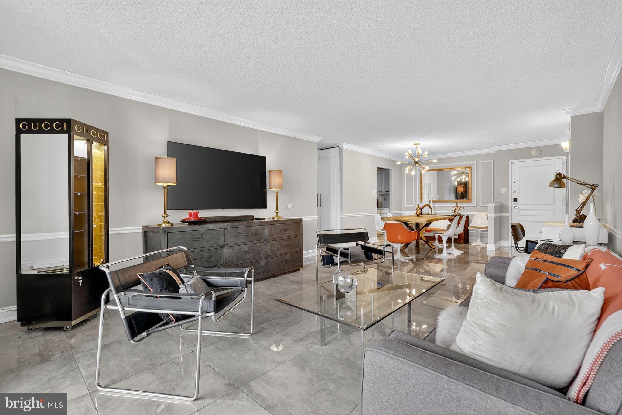 PLYMOUTH HILL - Residential