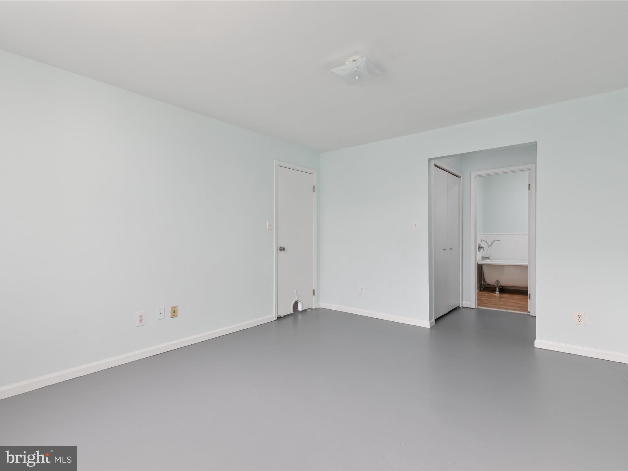 GRAYS POINTE - Residential