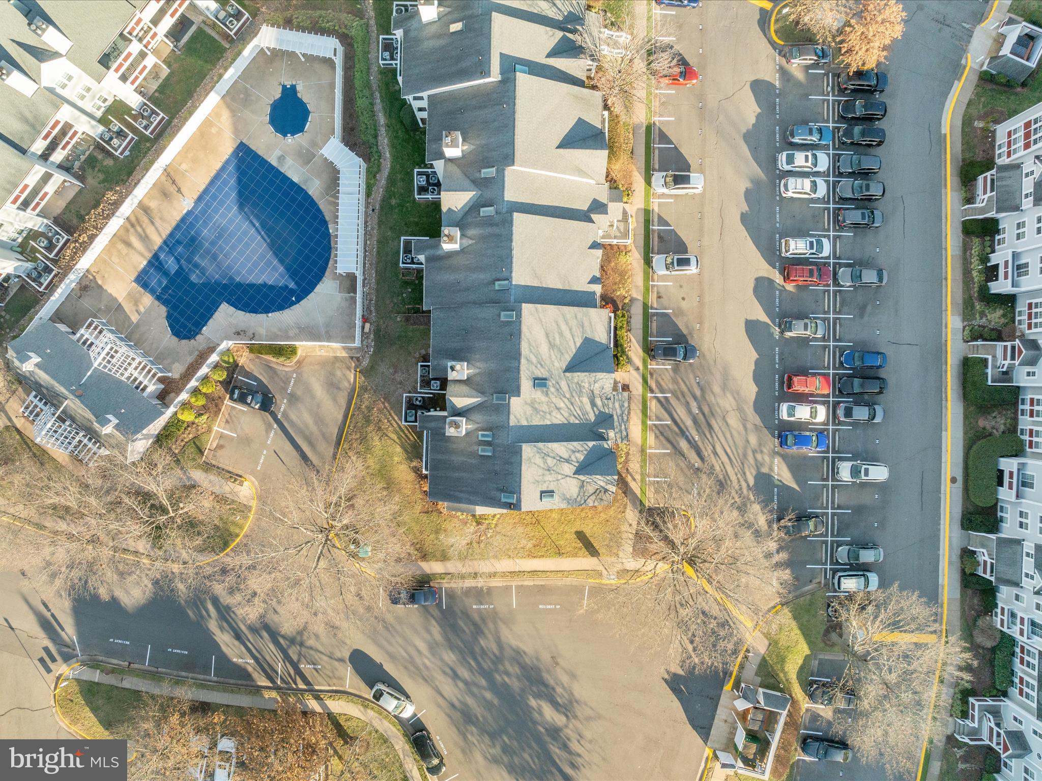 GRAYS POINTE - Residential