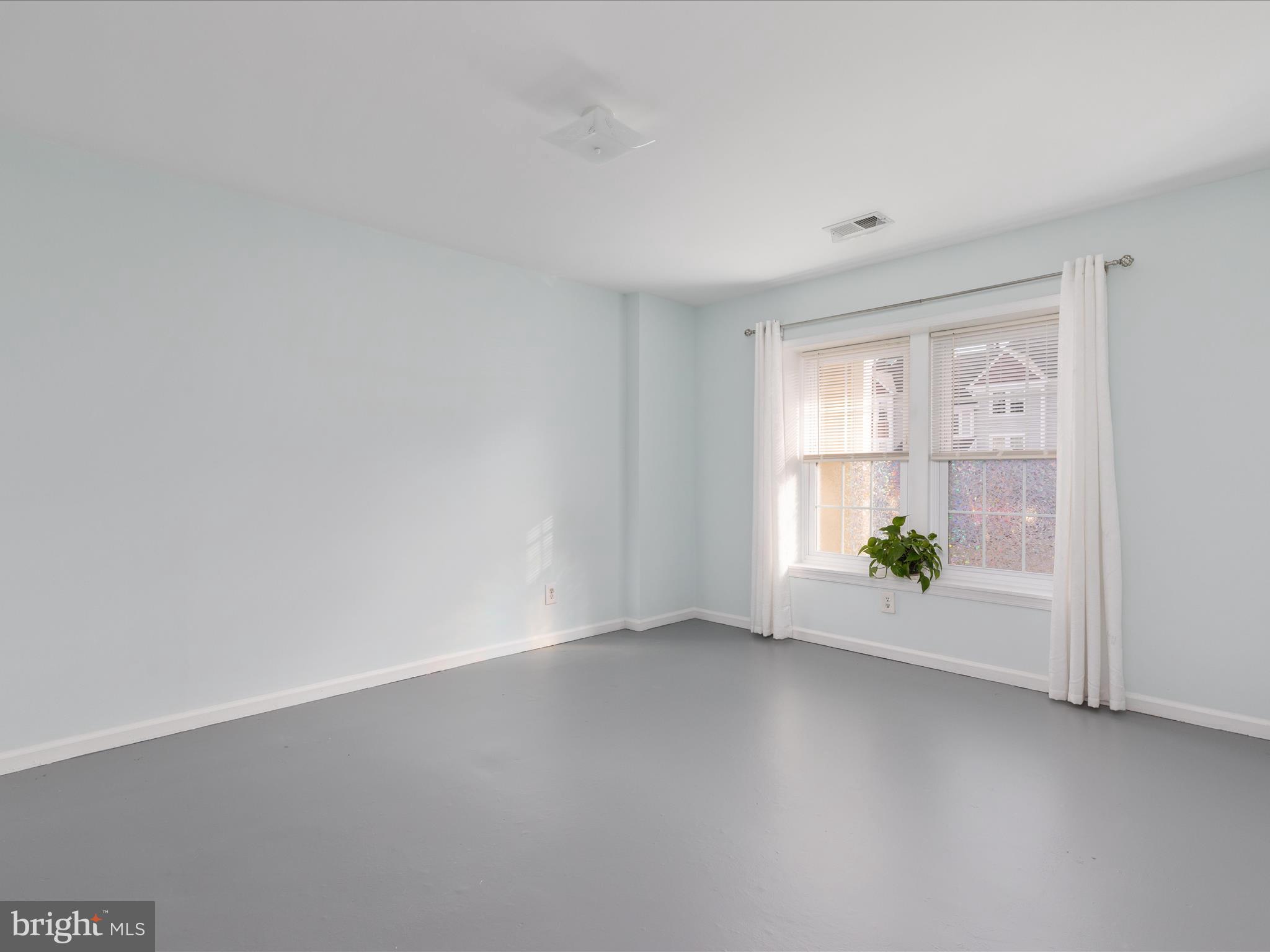 GRAYS POINTE - Residential