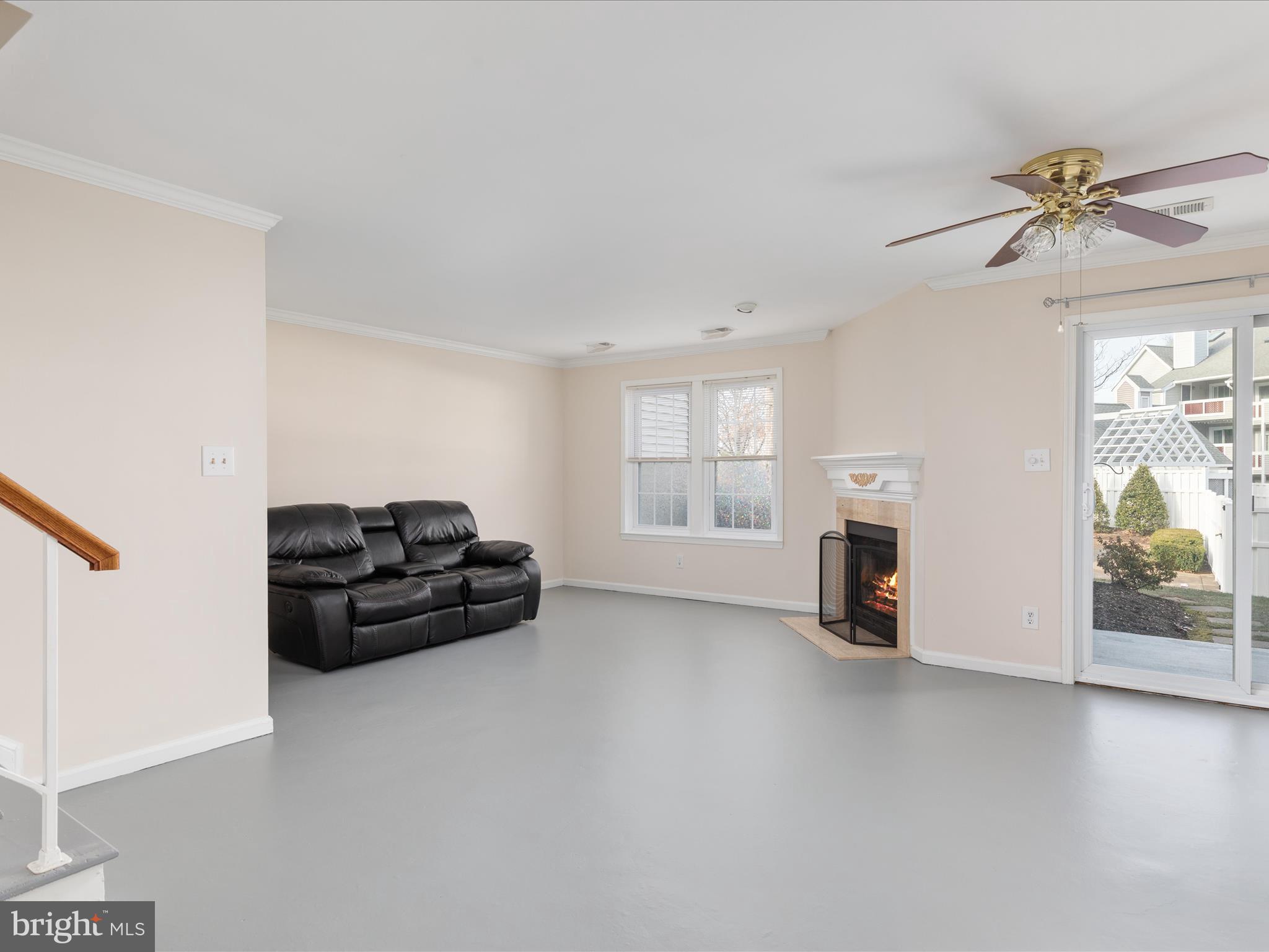 GRAYS POINTE - Residential