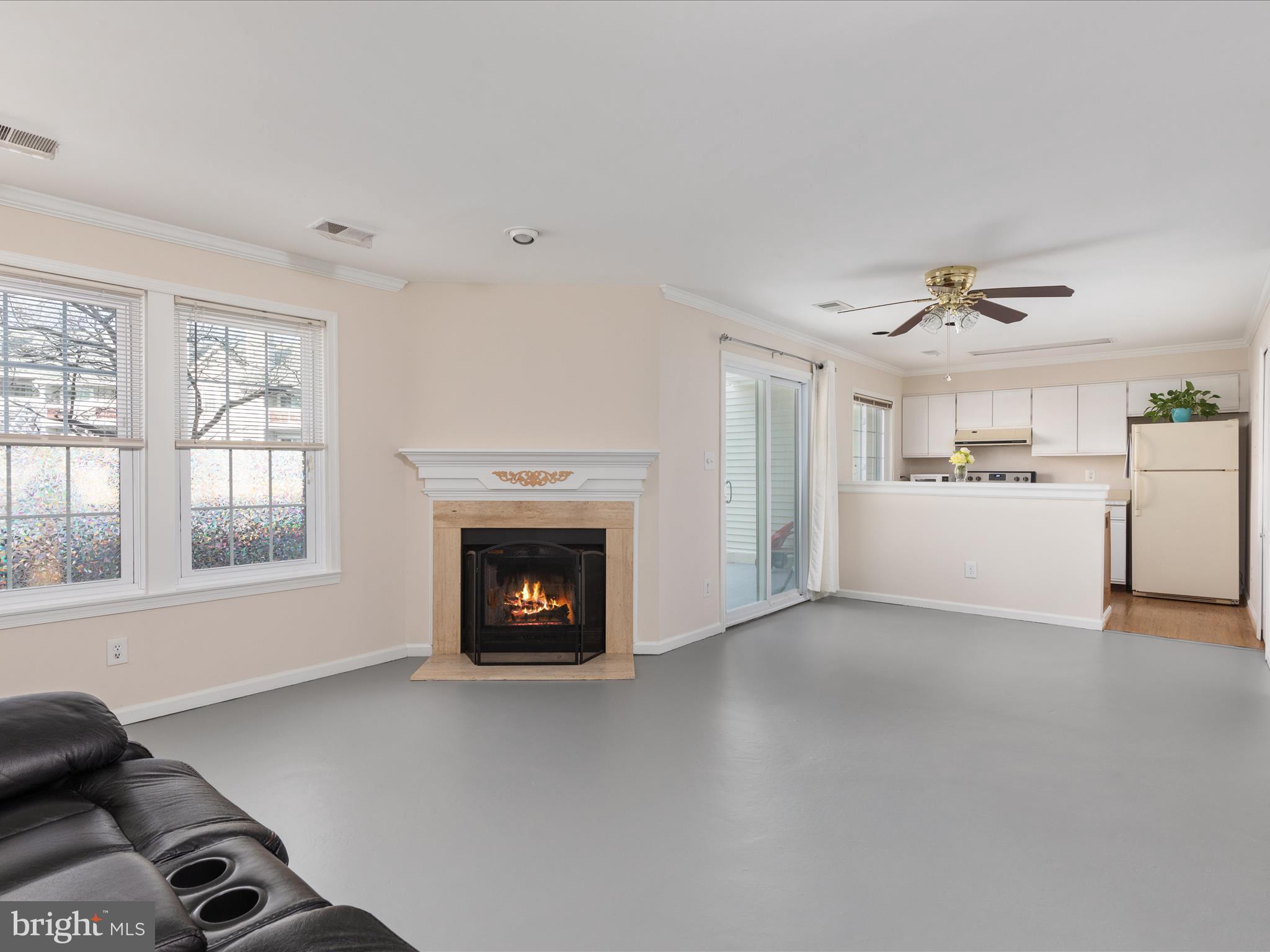 GRAYS POINTE - Residential