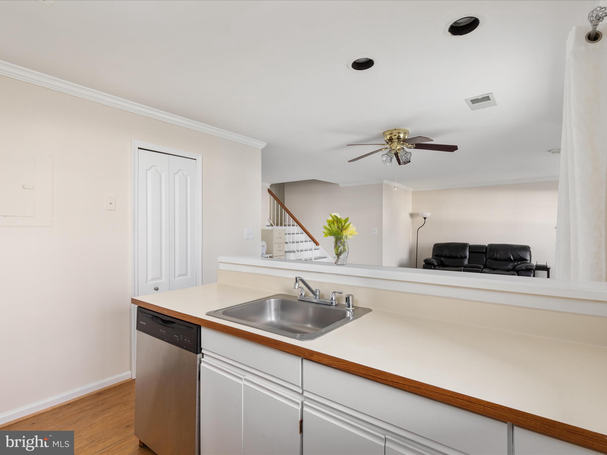 GRAYS POINTE - Residential