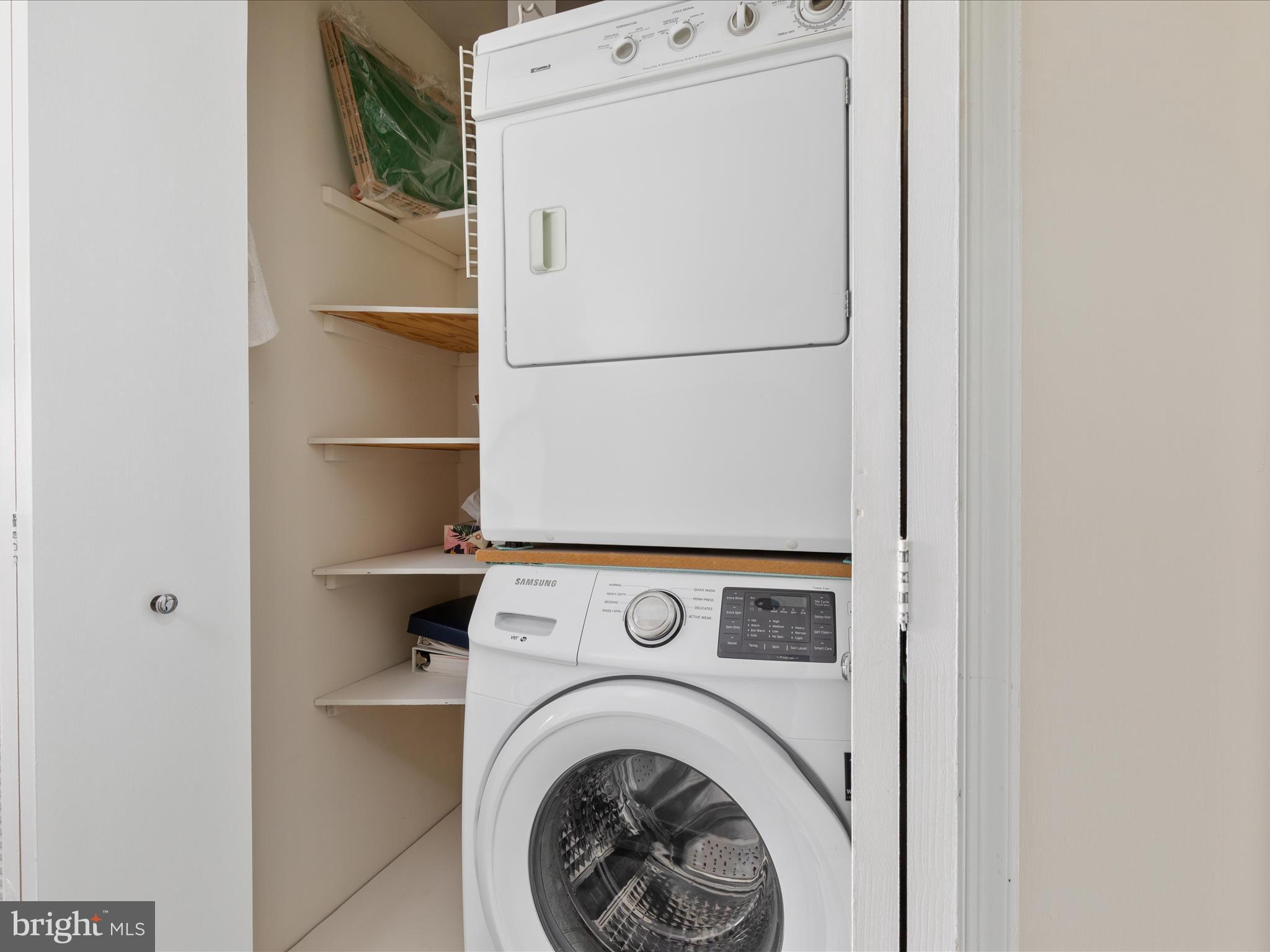 GRAYS POINTE - Residential