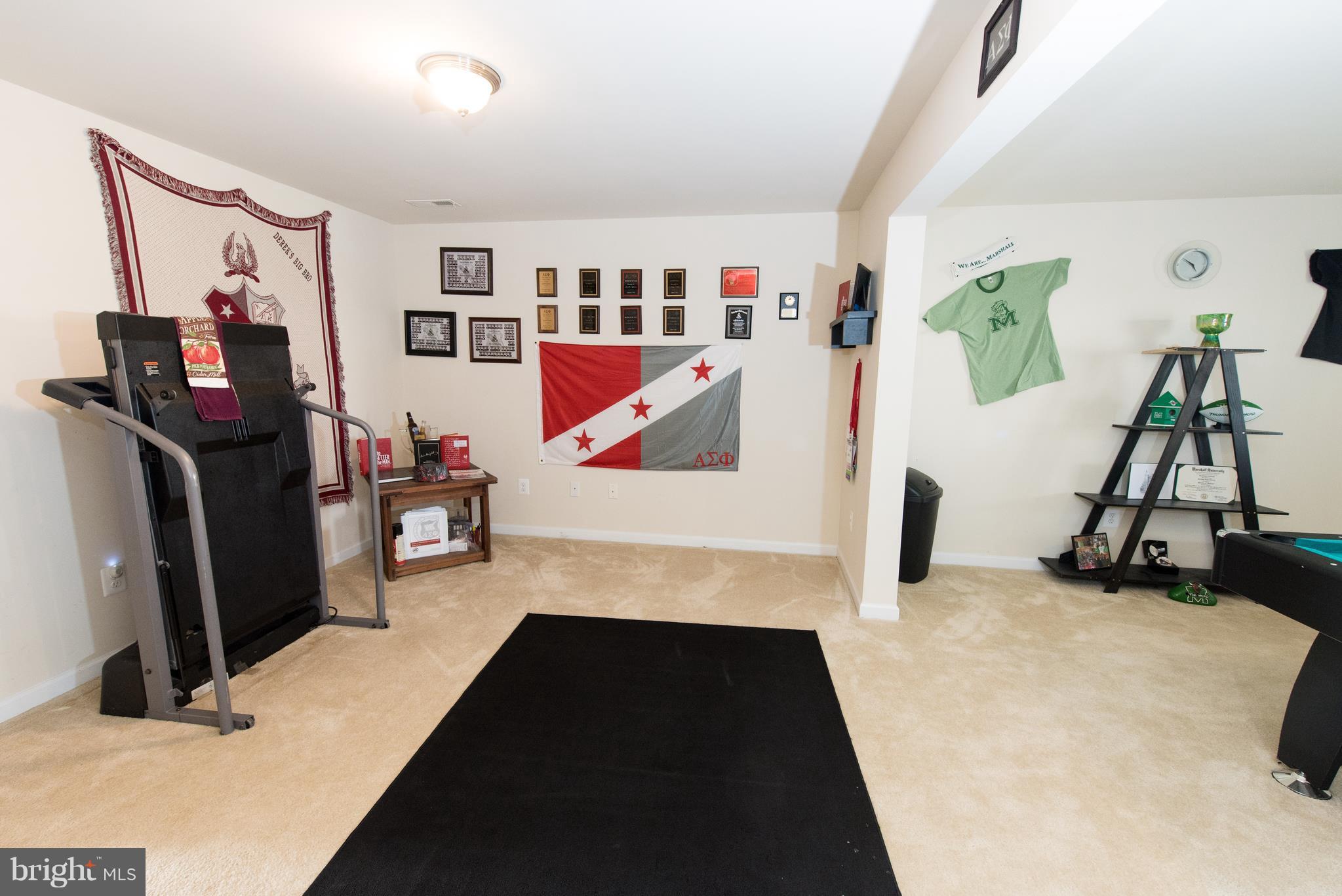 LAKELAND PLACE - Residential