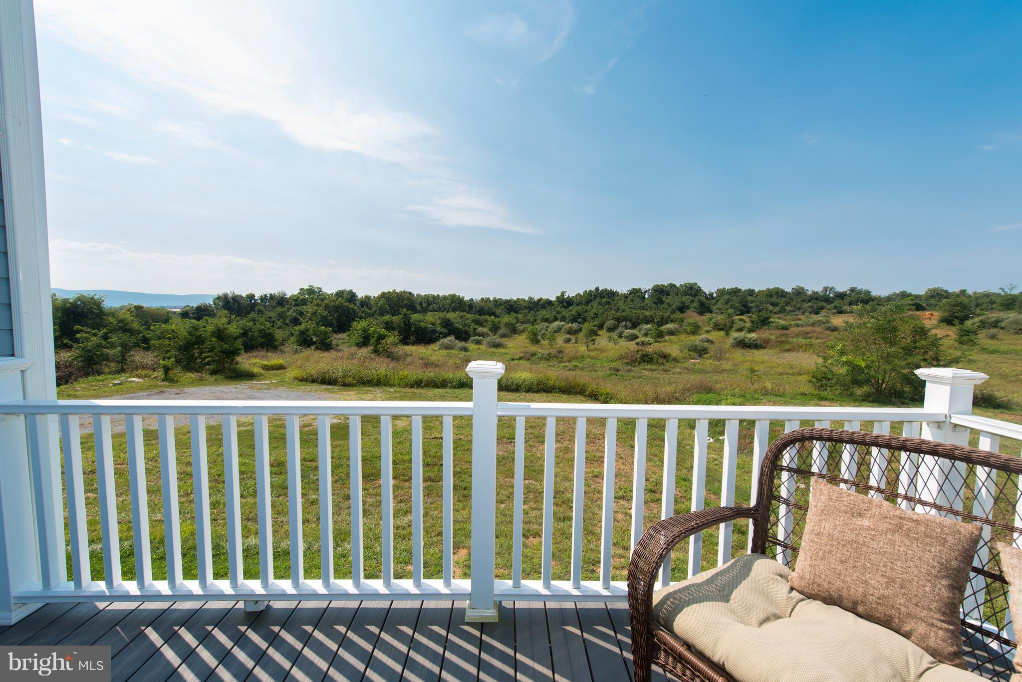 LAKELAND PLACE - Residential