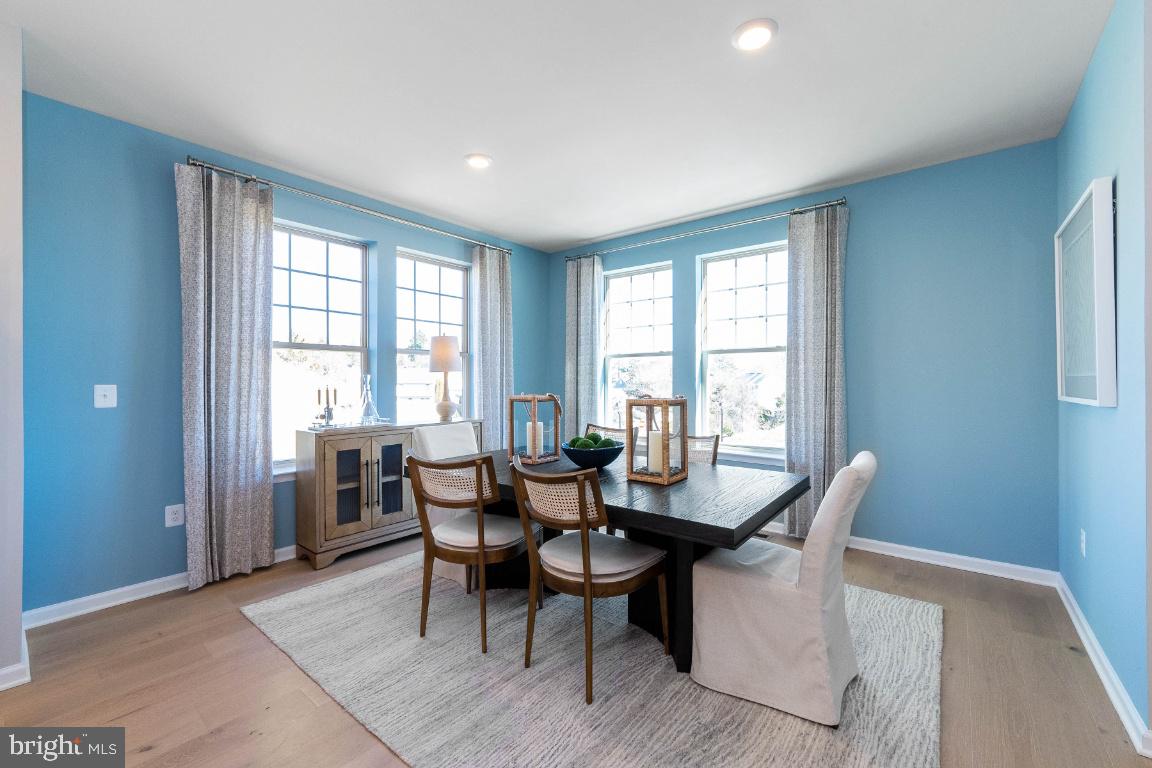 WHITSON WOODS - Residential