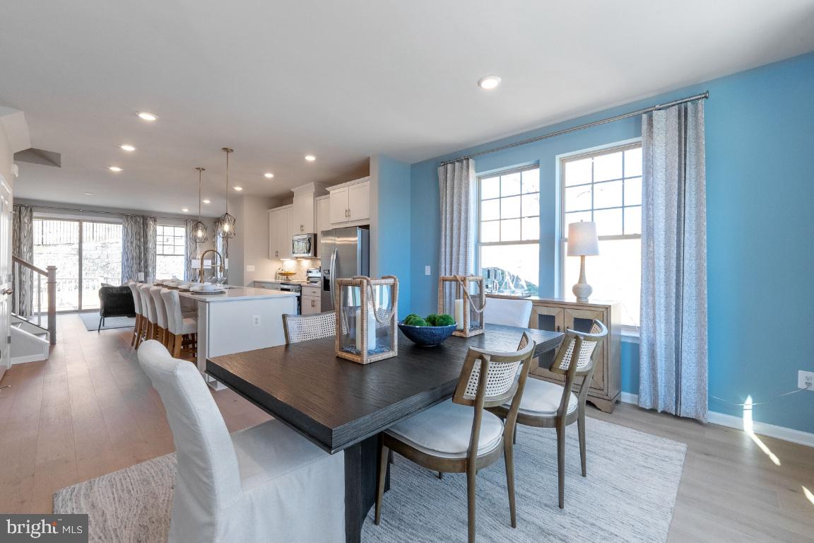 WHITSON WOODS - Residential