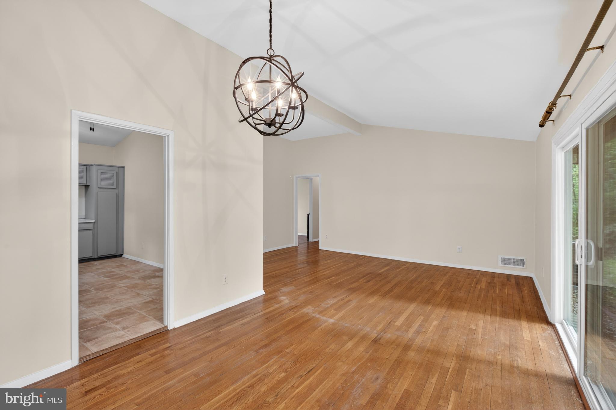 WESTVIEW HILLS - Residential