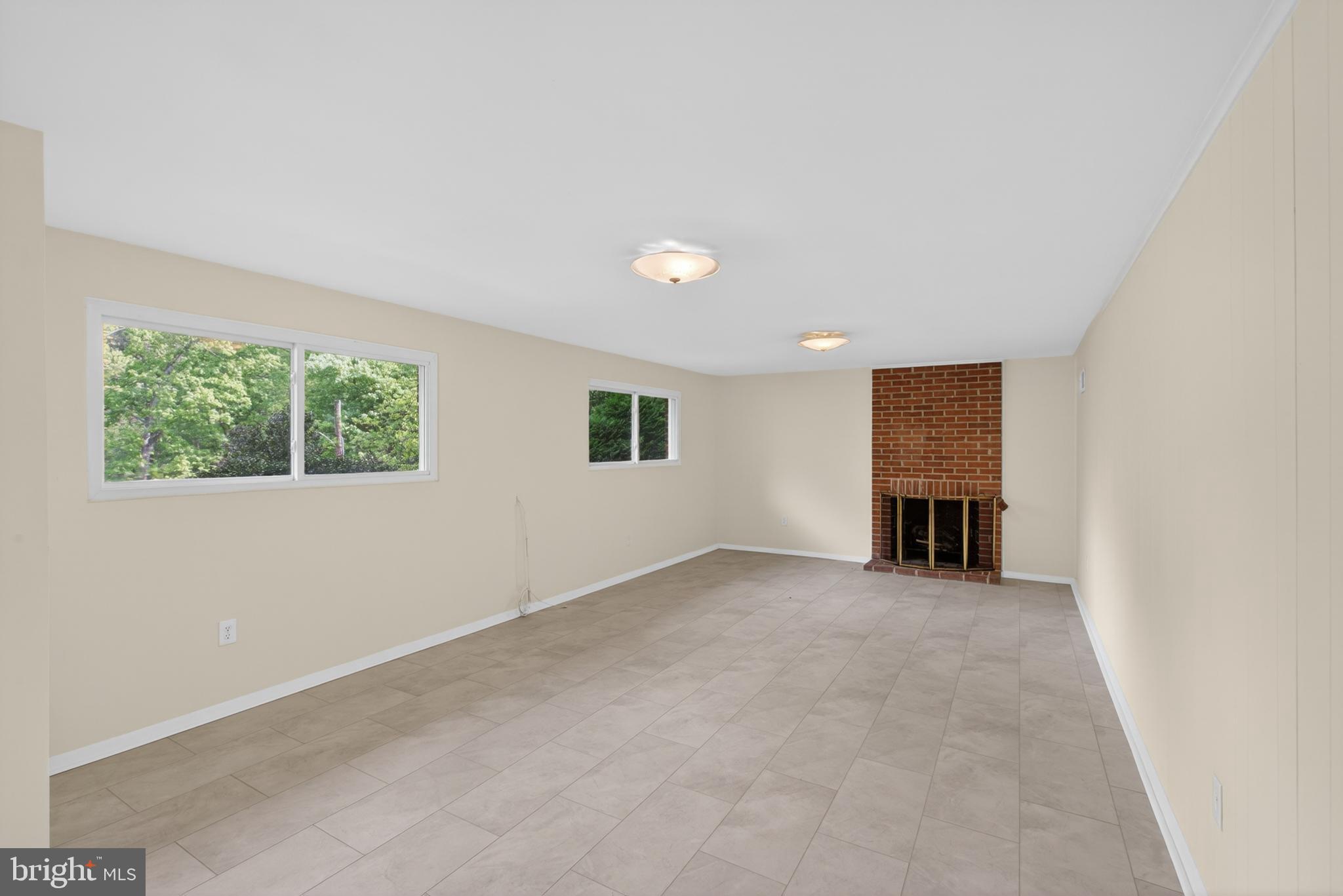 WESTVIEW HILLS - Residential