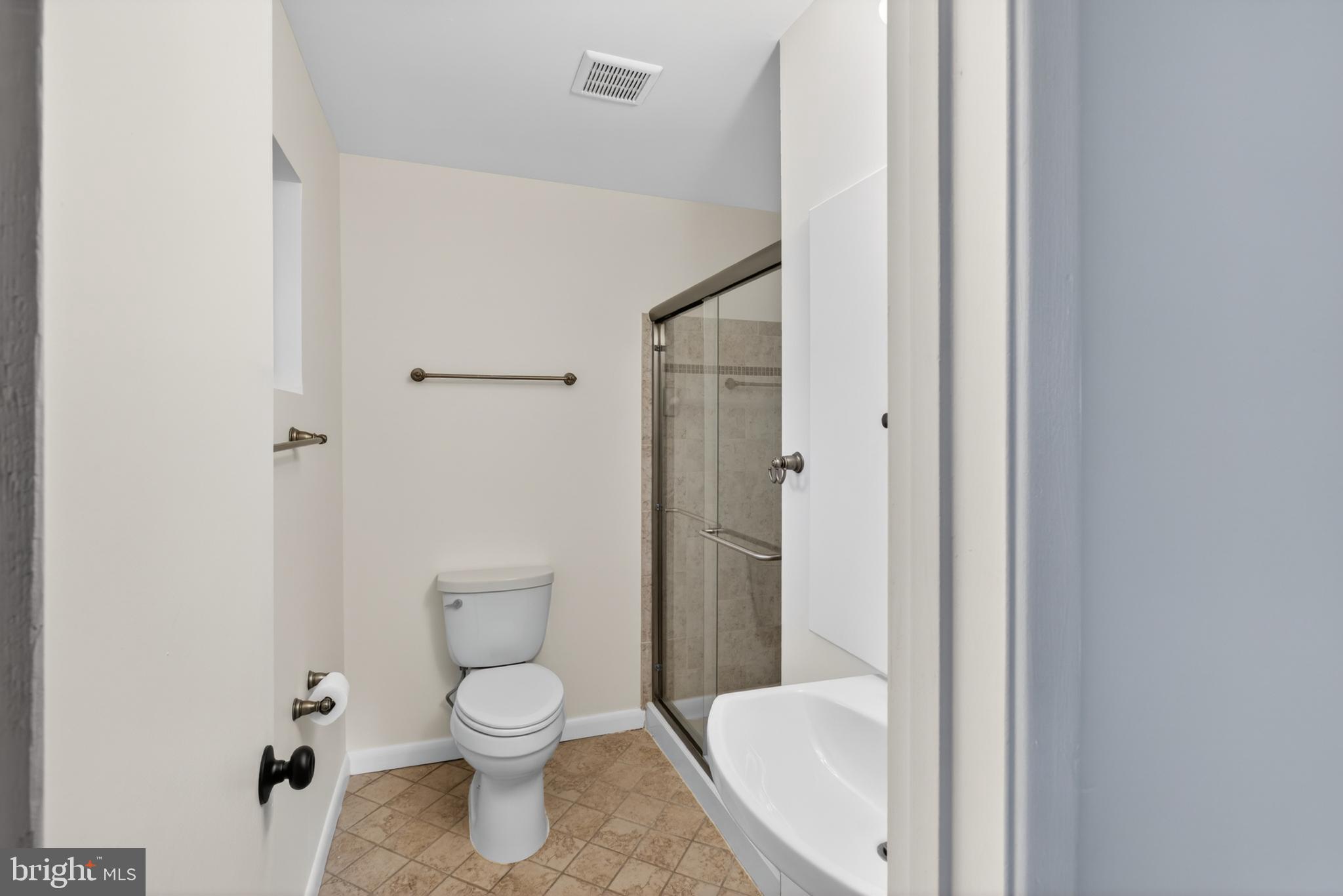 WESTVIEW HILLS - Residential