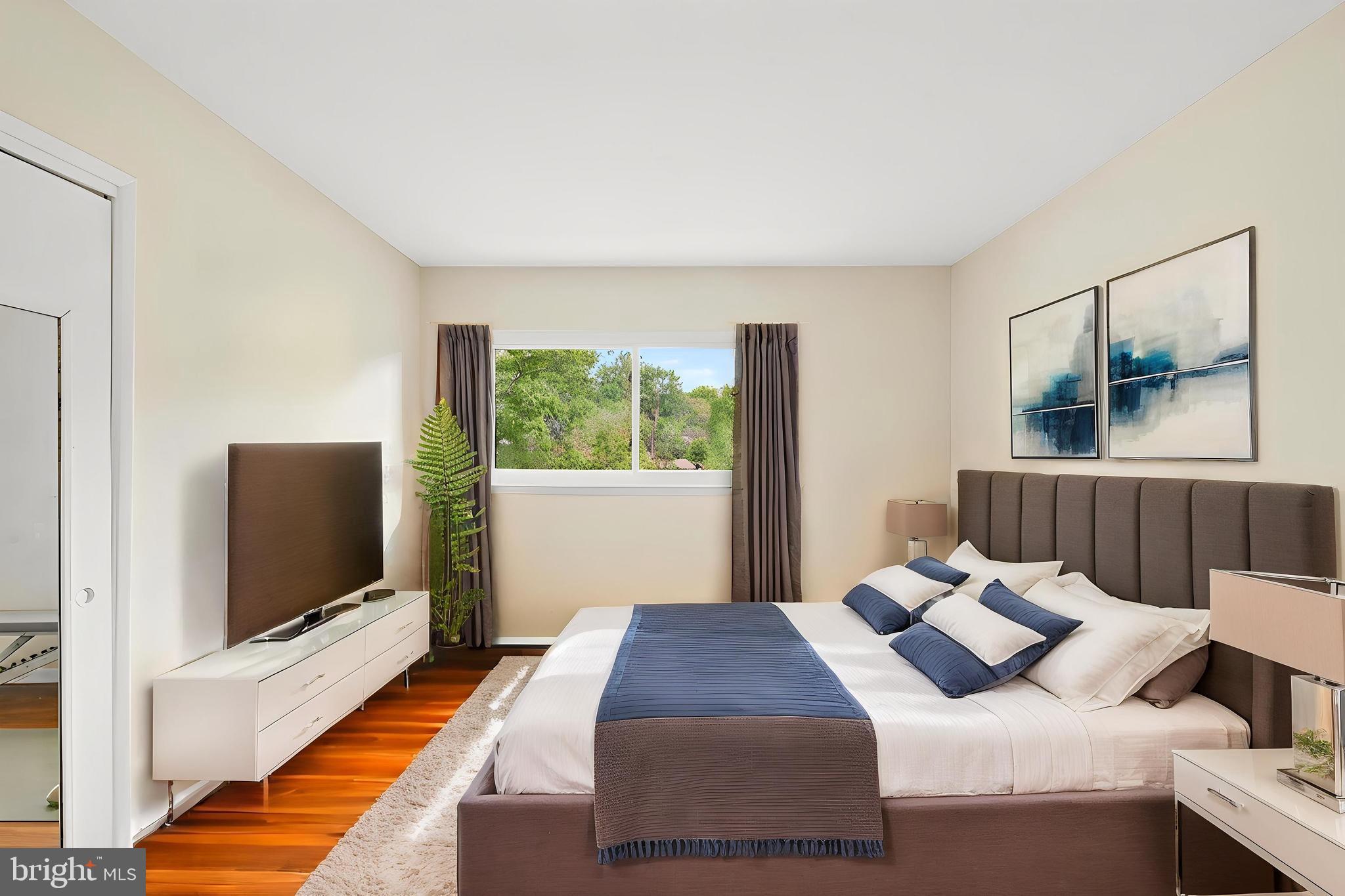 WESTVIEW HILLS - Residential
