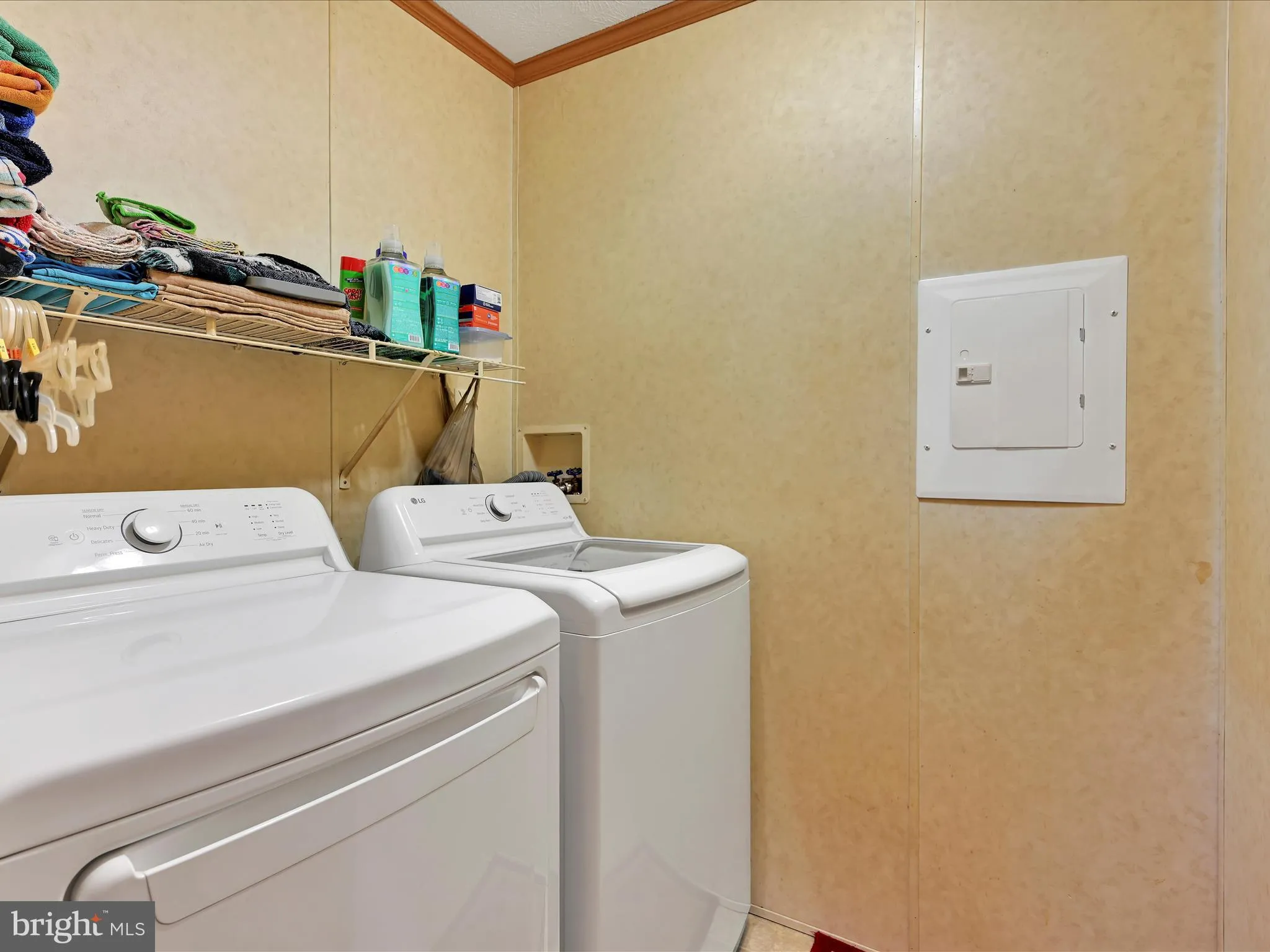 Elizabethtown, Pennsylvania 17022, United States, 3 Bedrooms Bedrooms, ,2 BathroomsBathrooms,Residential,Pending,159139