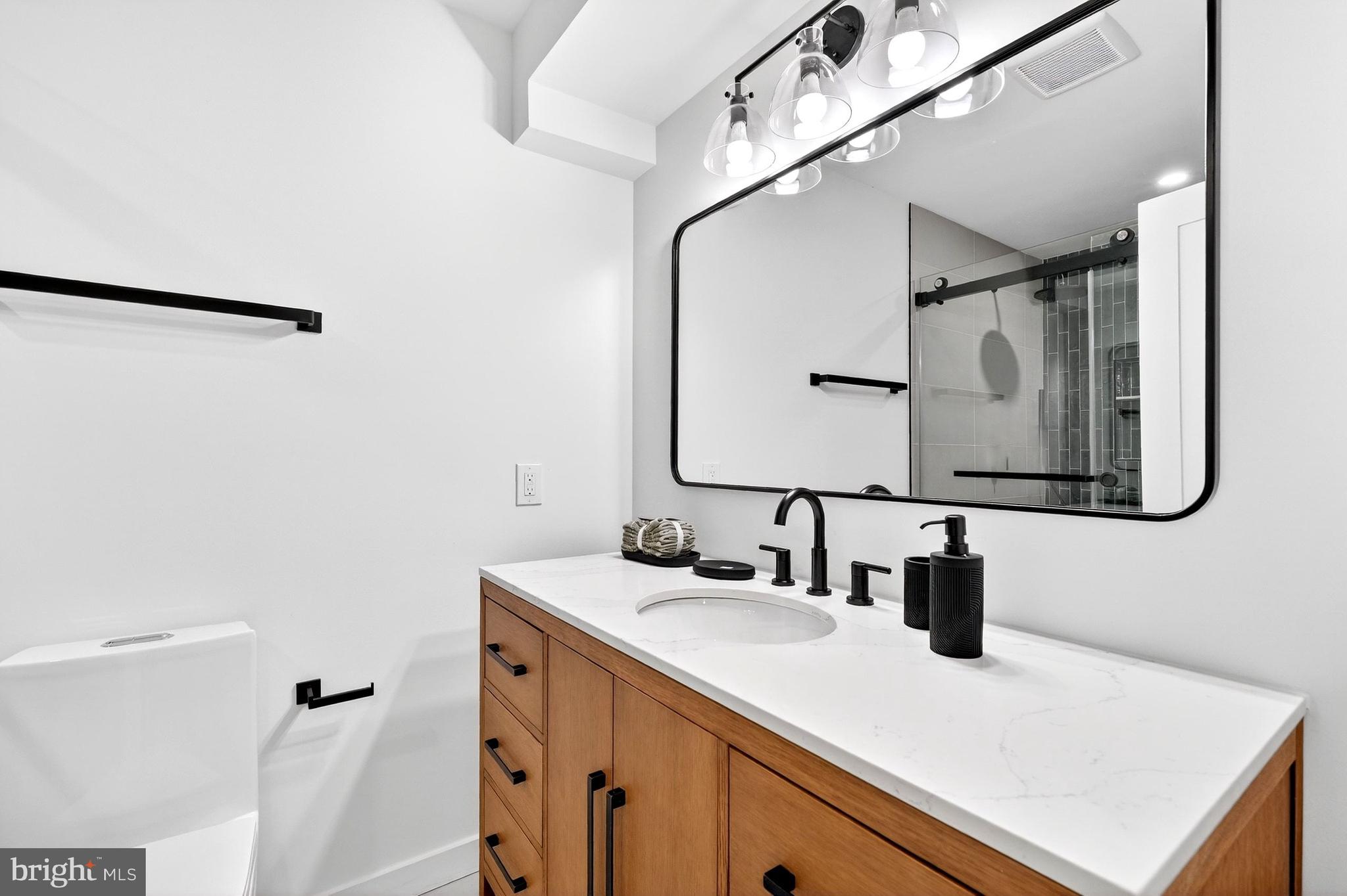 BRADLEY HILLS GROVE - Residential