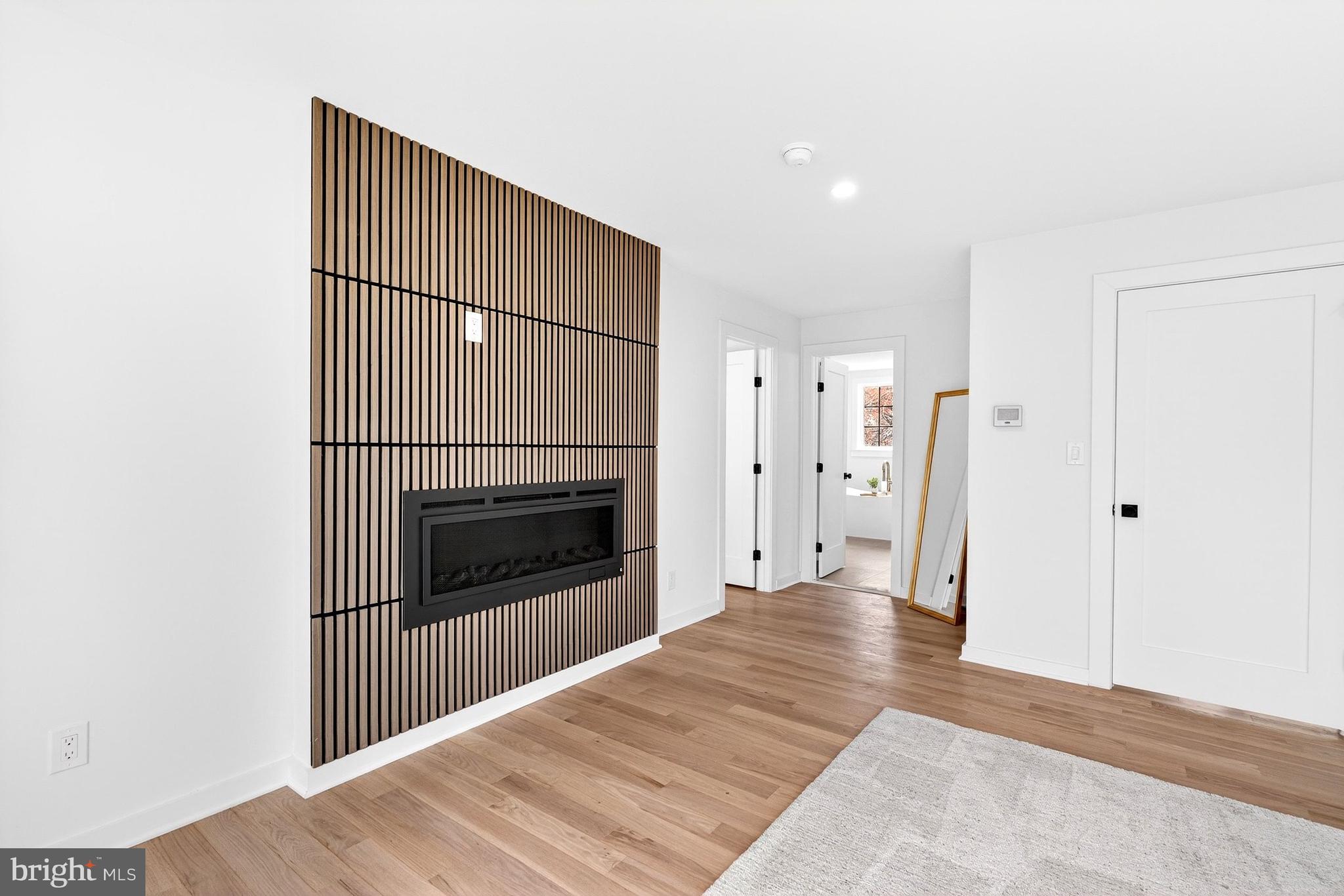 BRADLEY HILLS GROVE - Residential