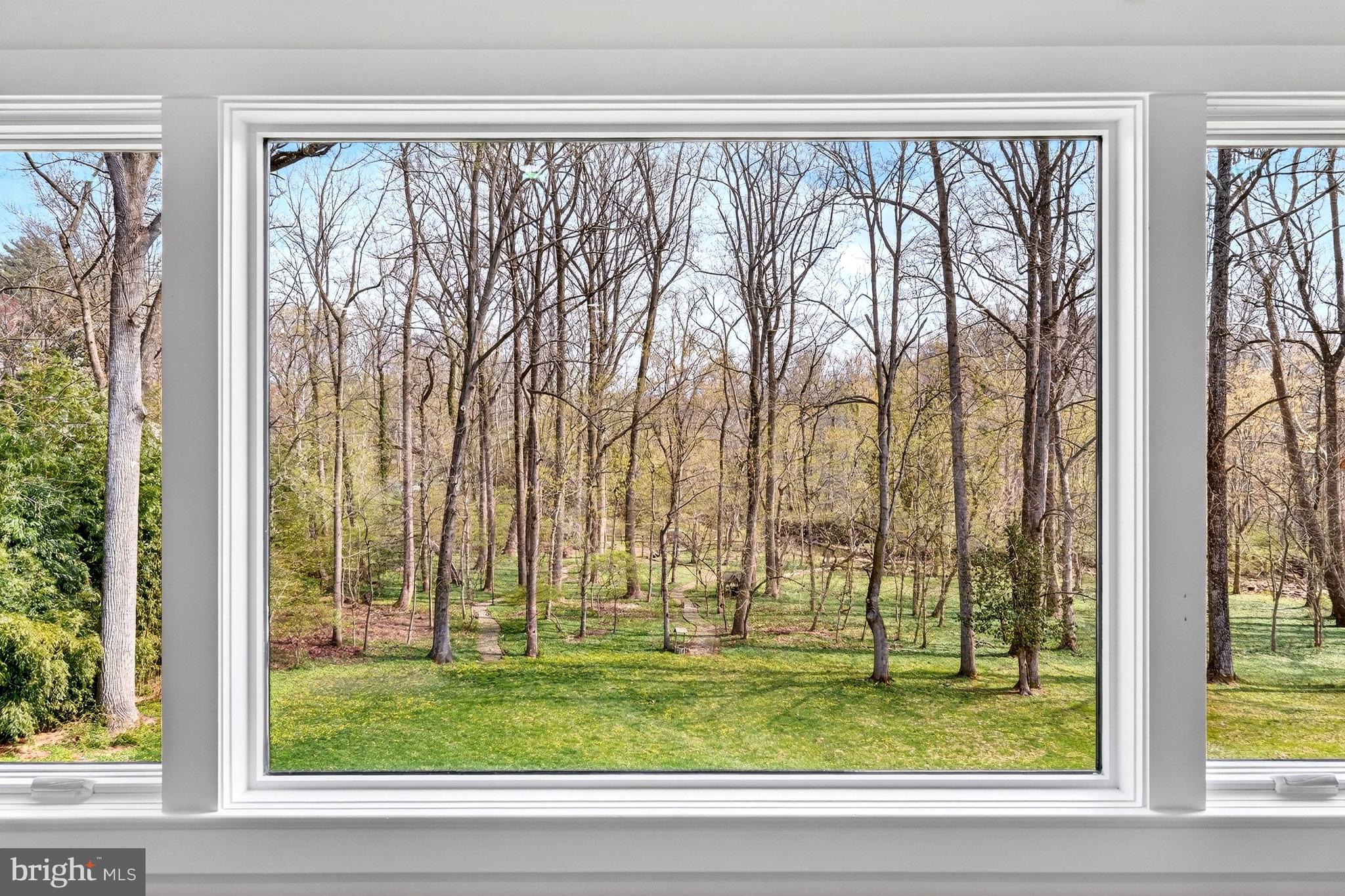 BRADLEY HILLS GROVE - Residential