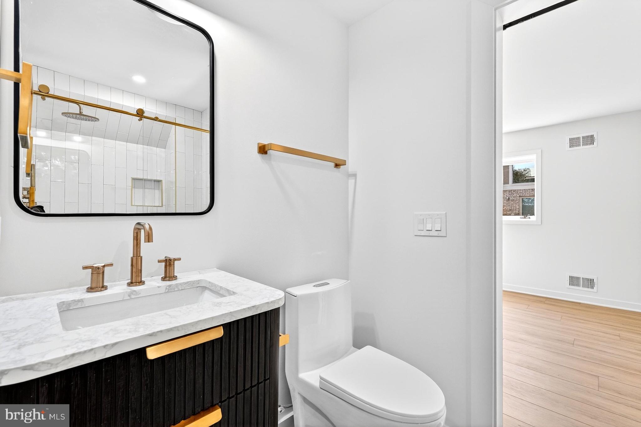 BRADLEY HILLS GROVE - Residential