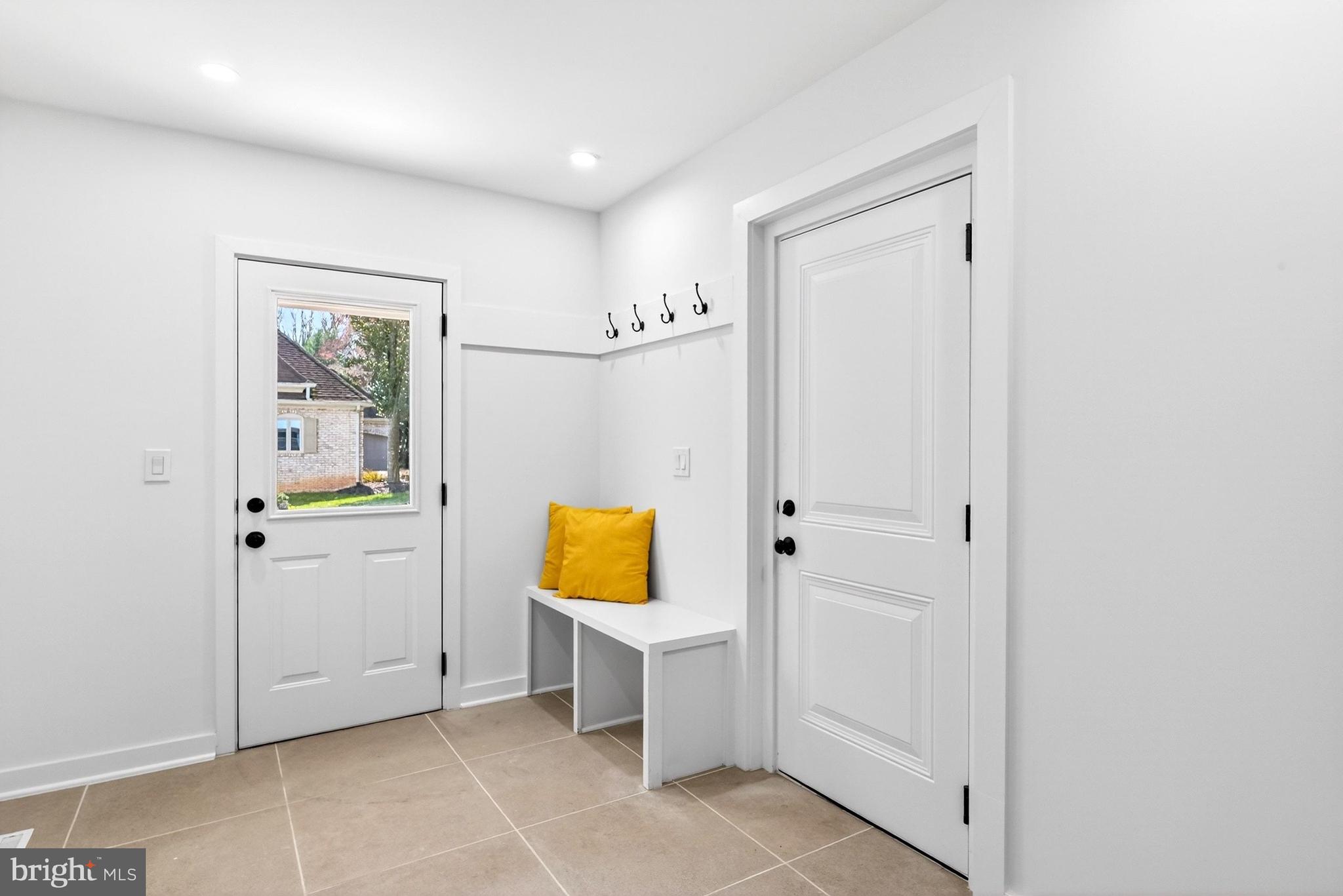 BRADLEY HILLS GROVE - Residential