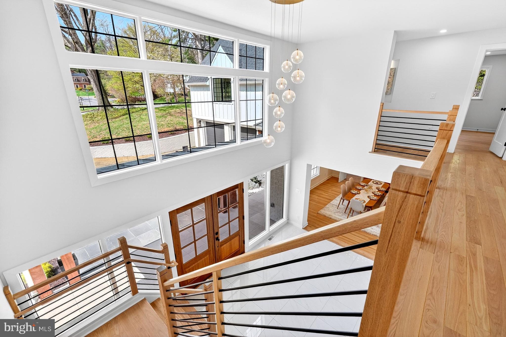 BRADLEY HILLS GROVE - Residential