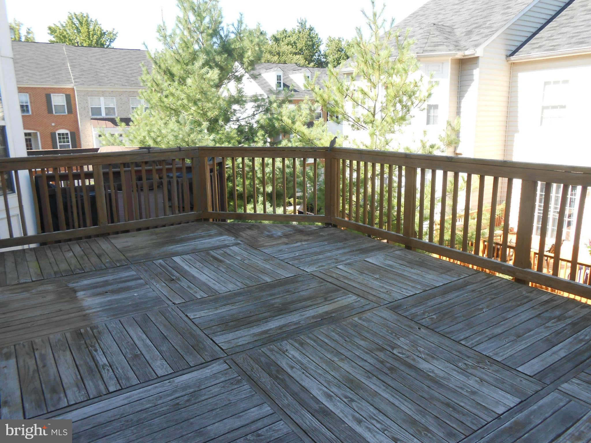 HAWTHORNE - Residential Lease