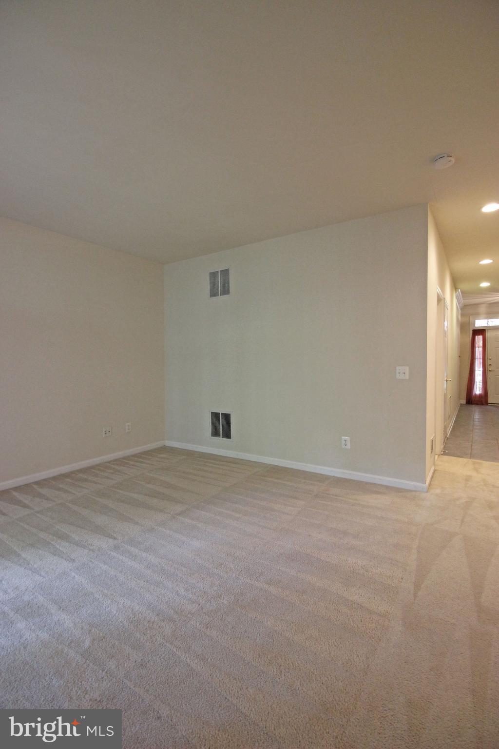 HAWTHORNE - Residential Lease