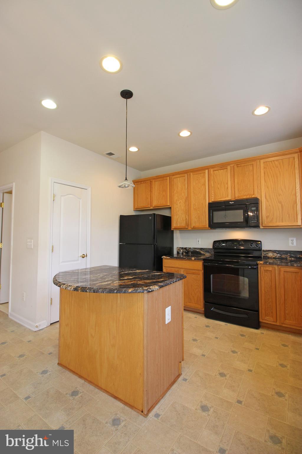 HAWTHORNE - Residential Lease