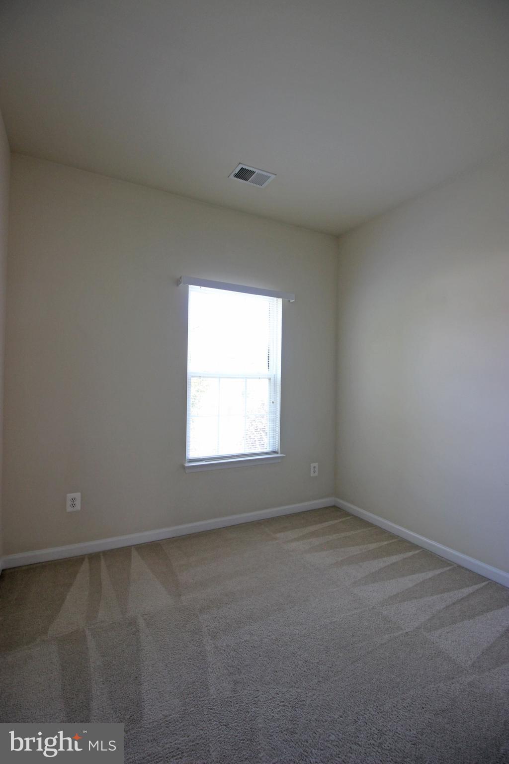 HAWTHORNE - Residential Lease