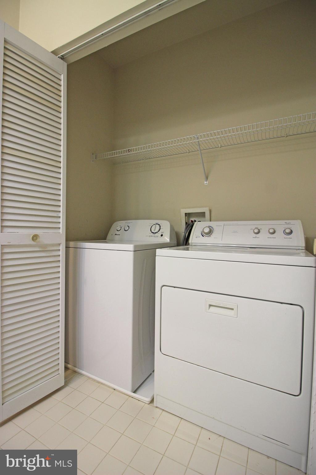 HAWTHORNE - Residential Lease