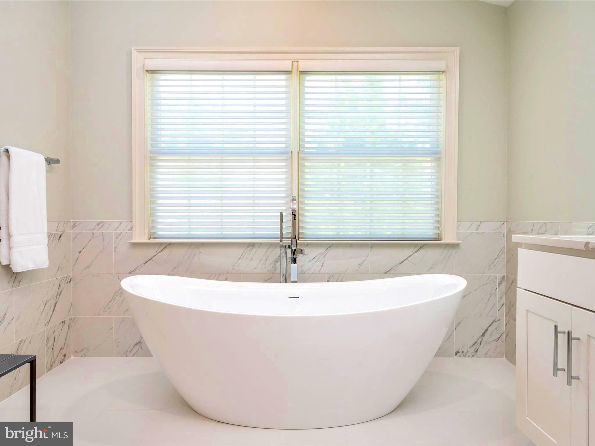 EASTPORT - Residential