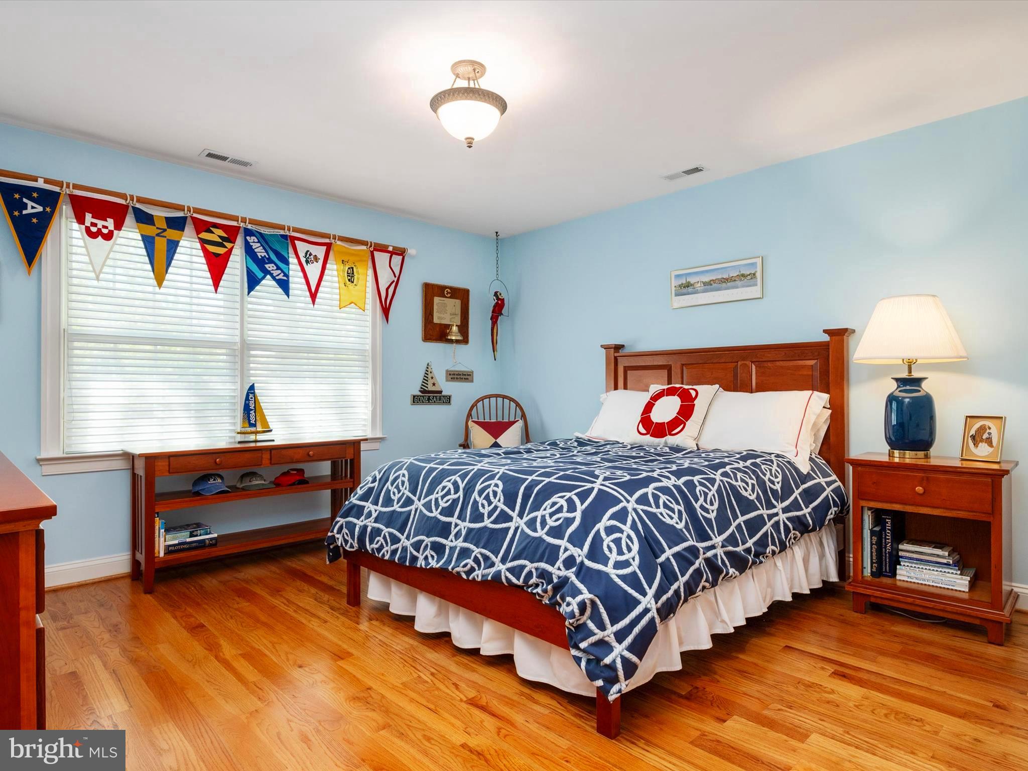 EASTPORT - Residential