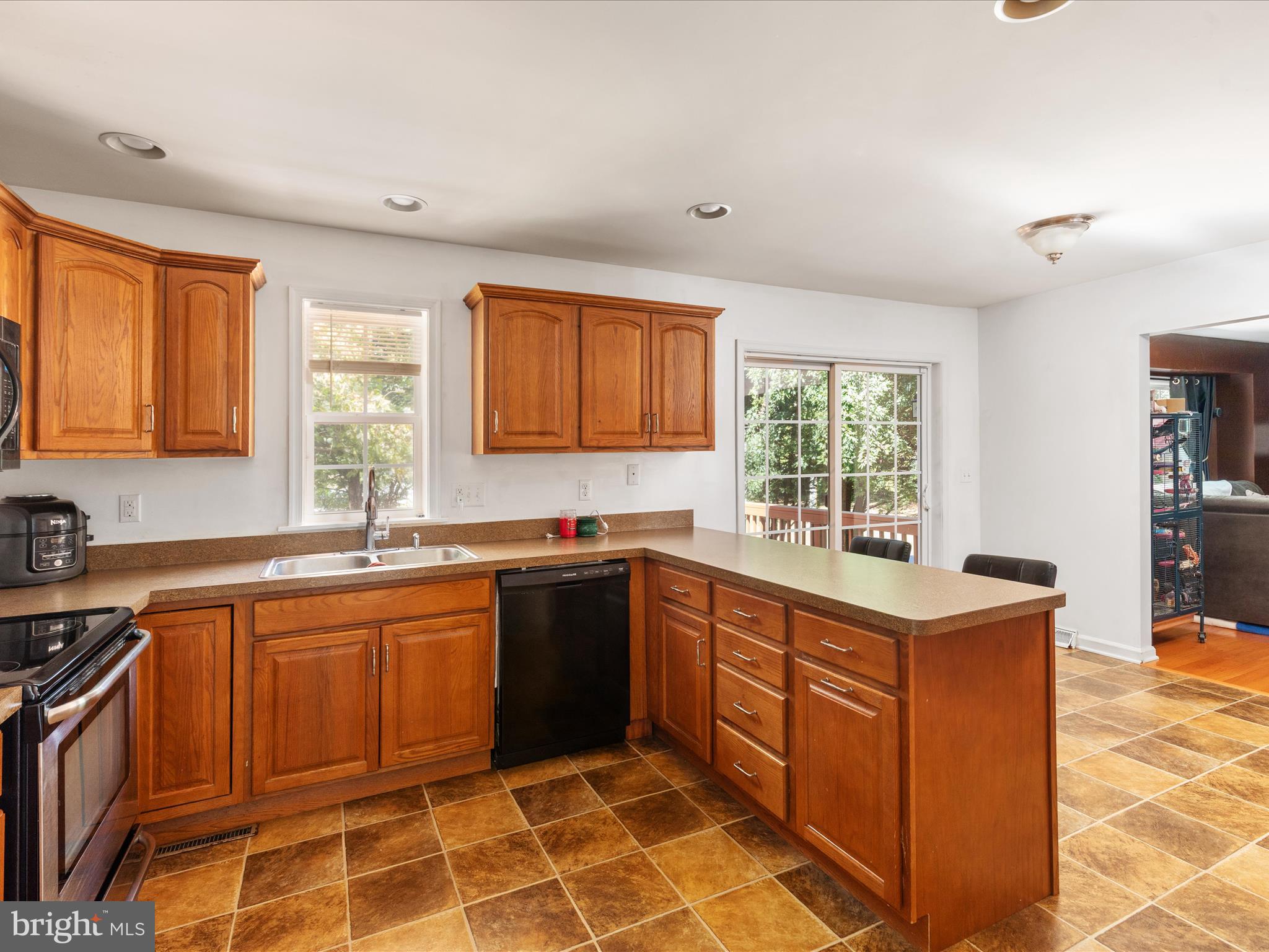 SHAFFER HILLS - Residential