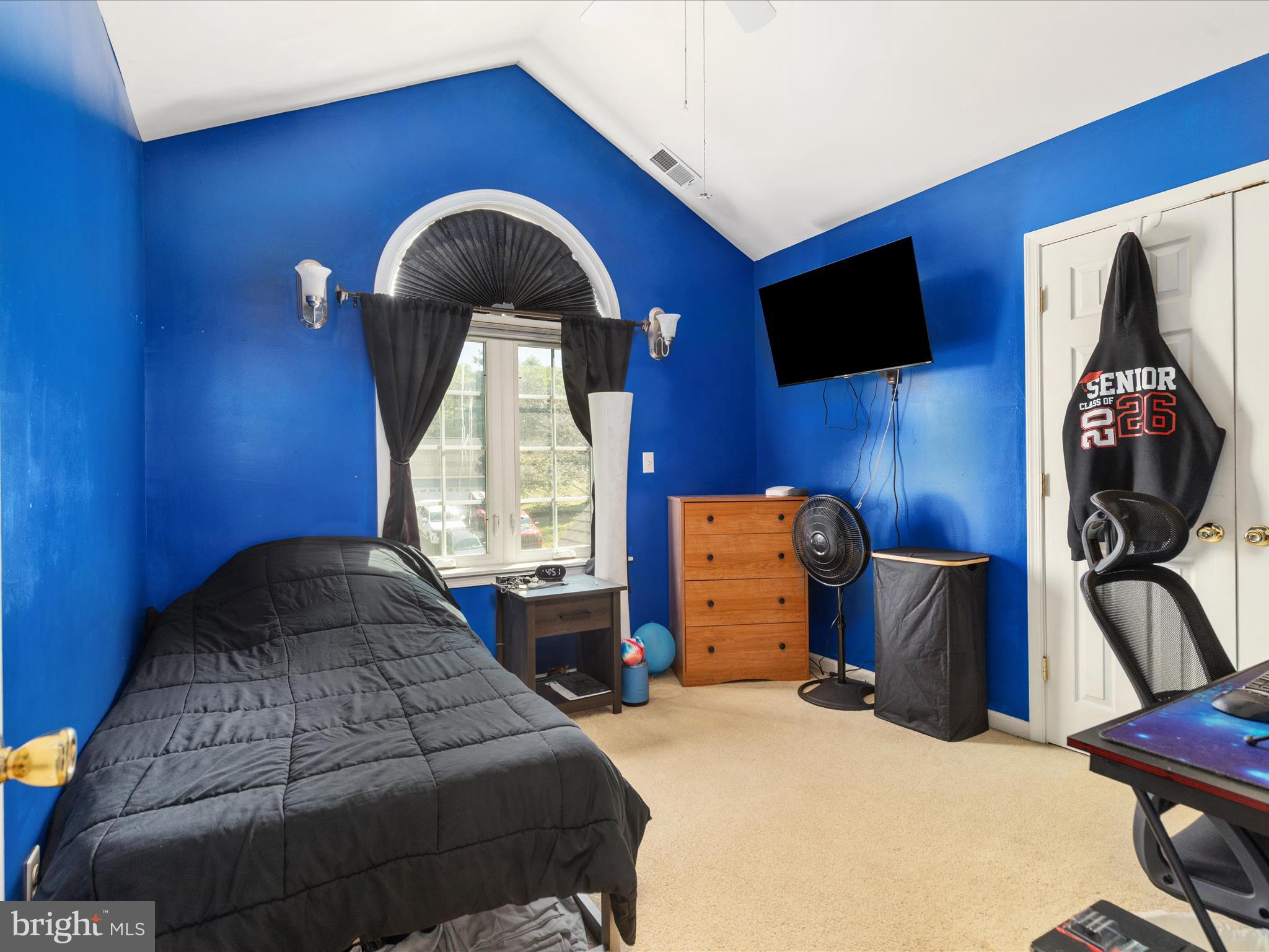 SHAFFER HILLS - Residential