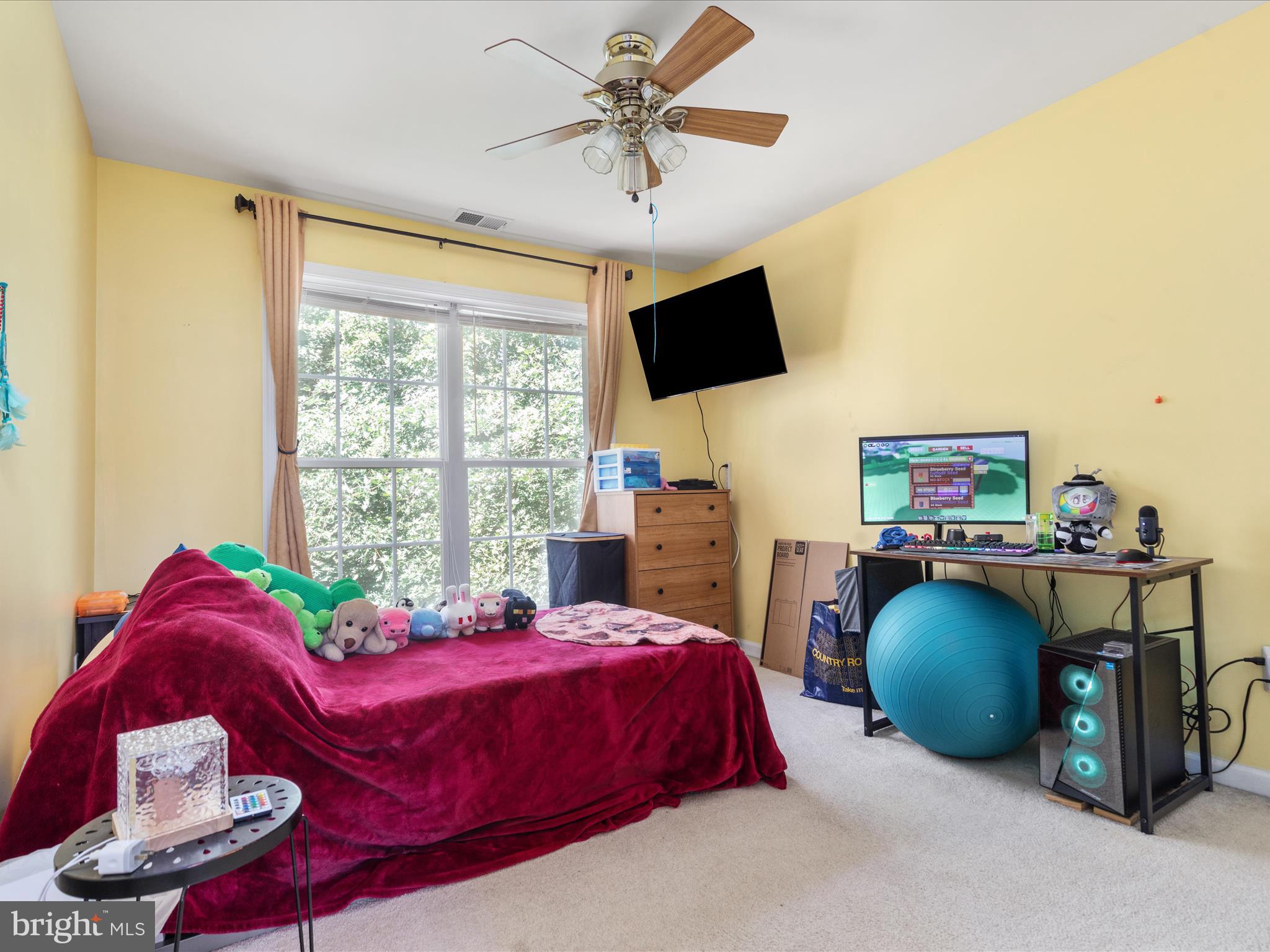 SHAFFER HILLS - Residential