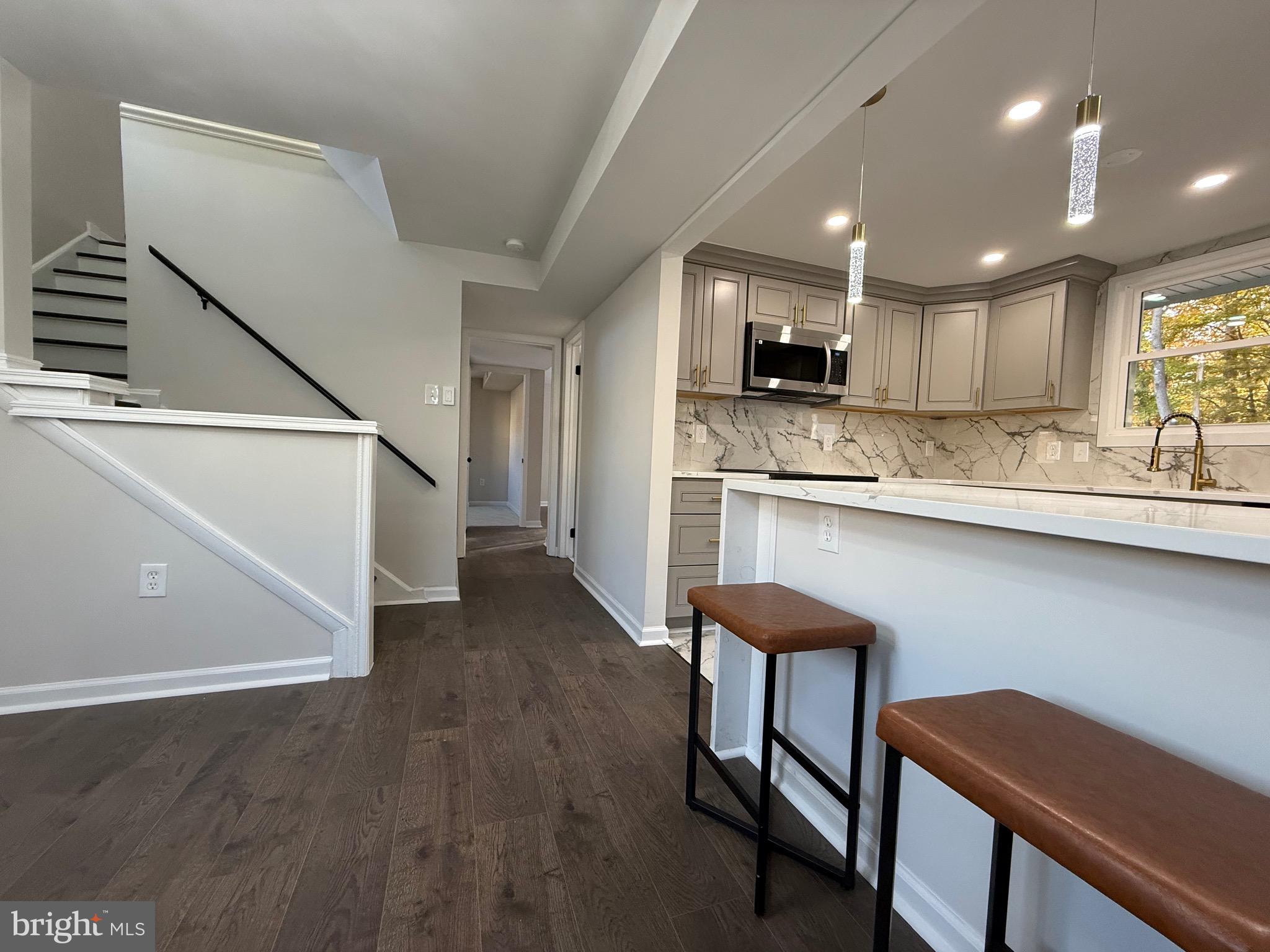 DALE CITY - Residential