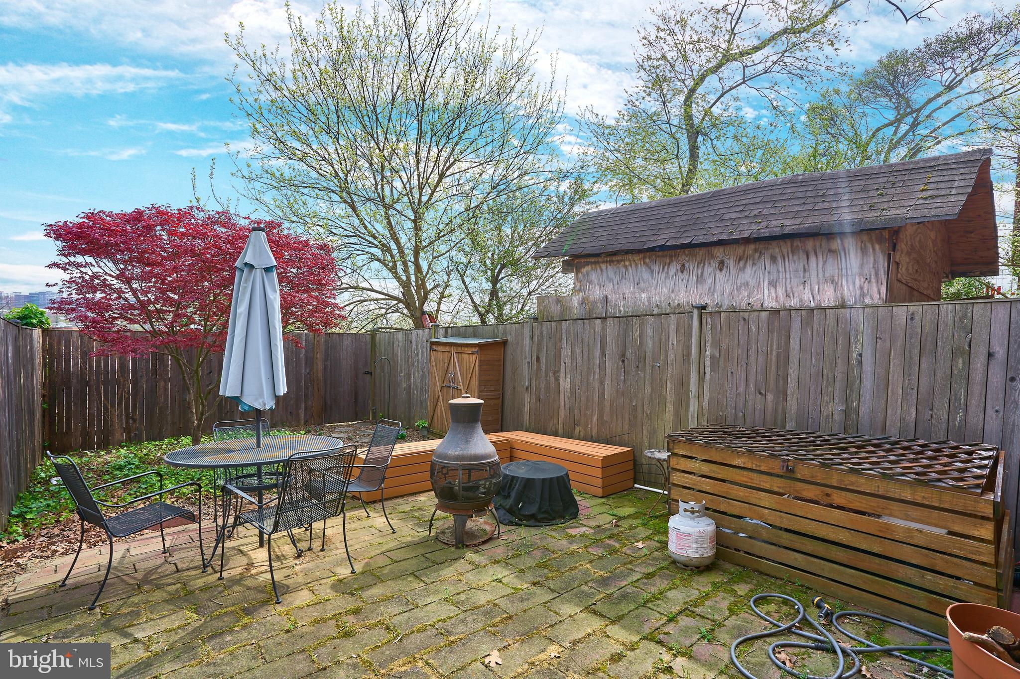 WARWICK VILLAGE - Residential