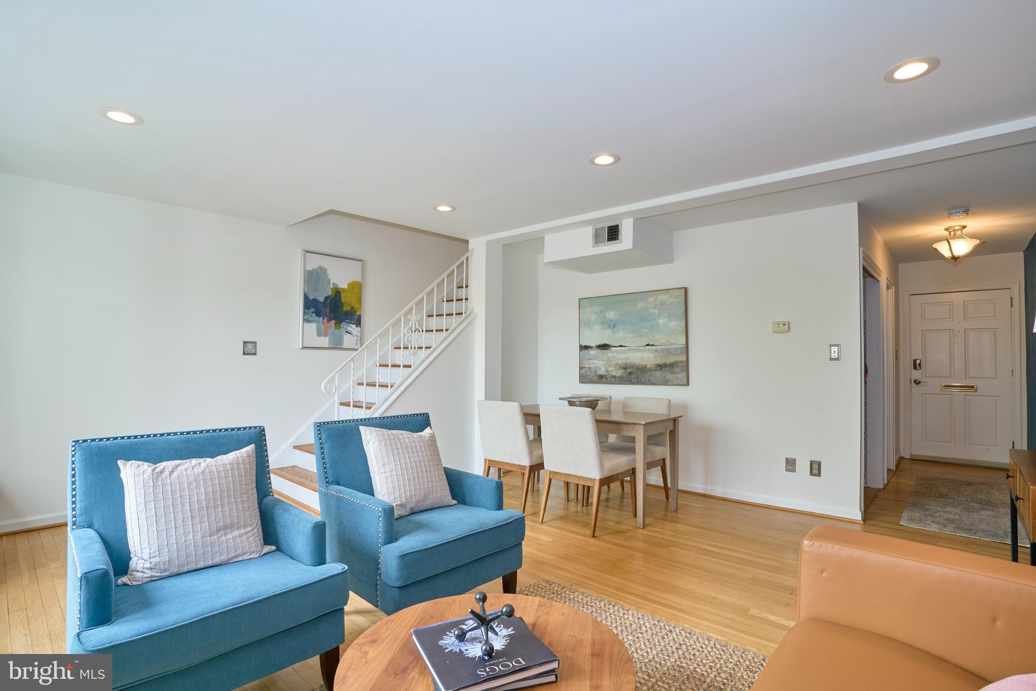 WARWICK VILLAGE - Residential