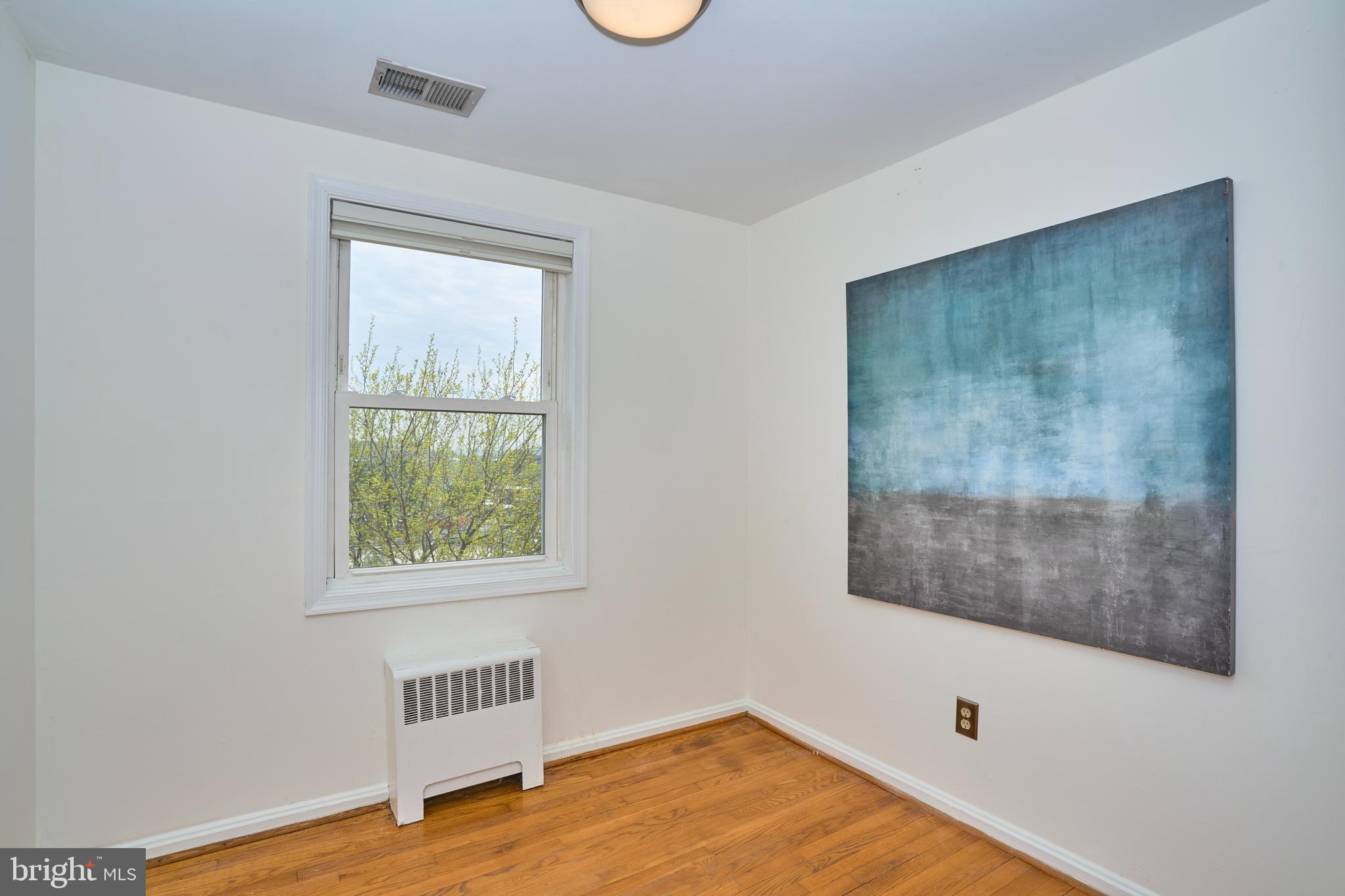 WARWICK VILLAGE - Residential