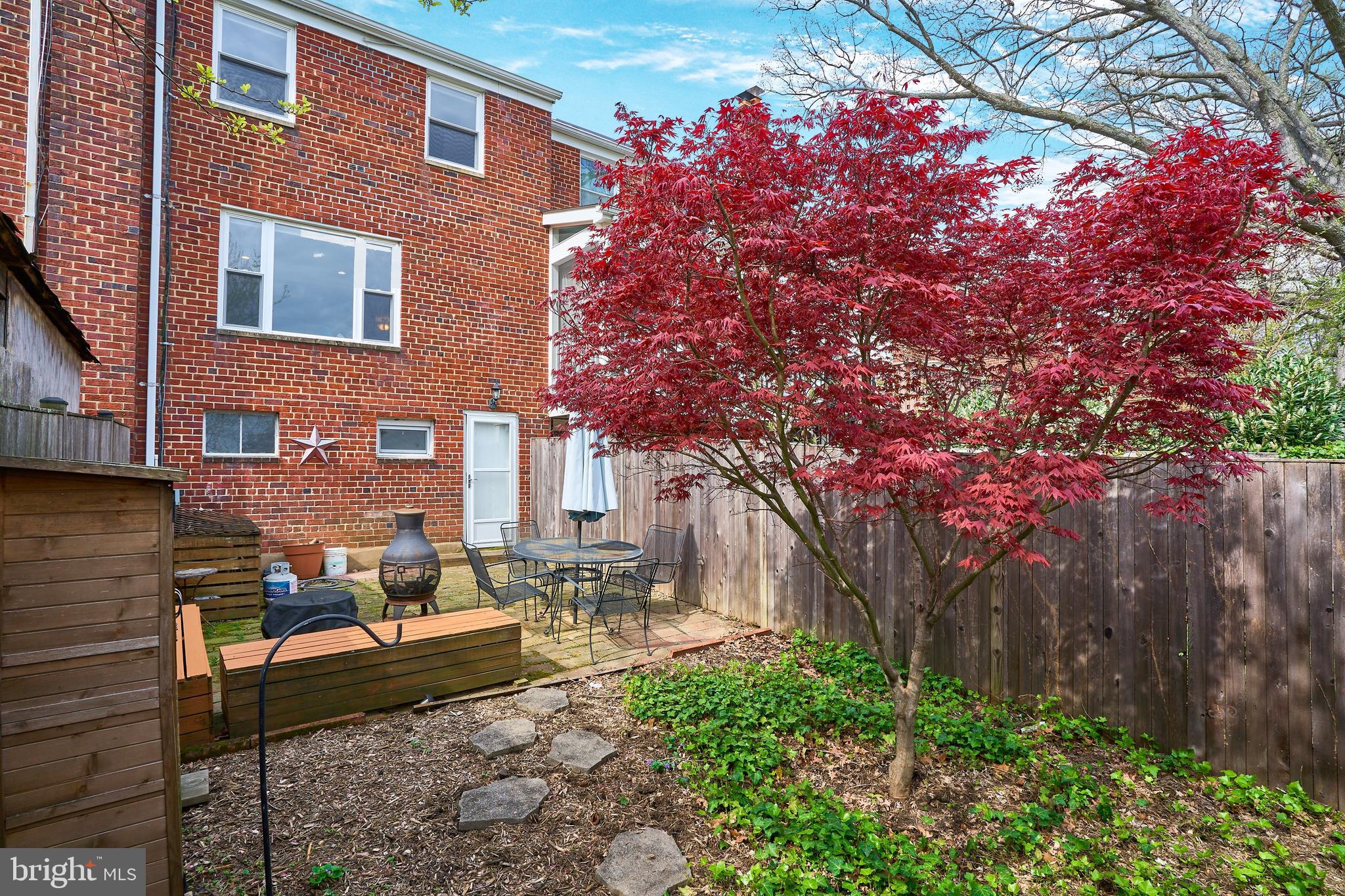 WARWICK VILLAGE - Residential