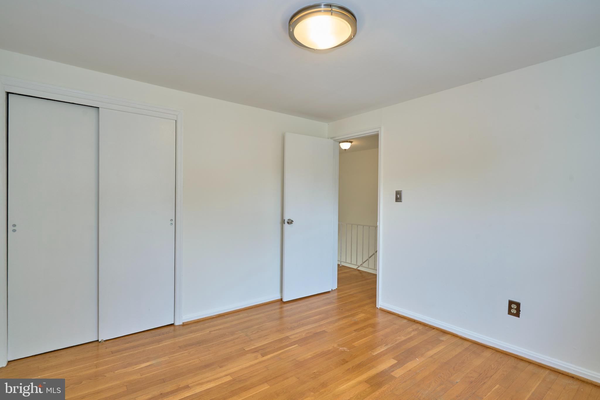 WARWICK VILLAGE - Residential