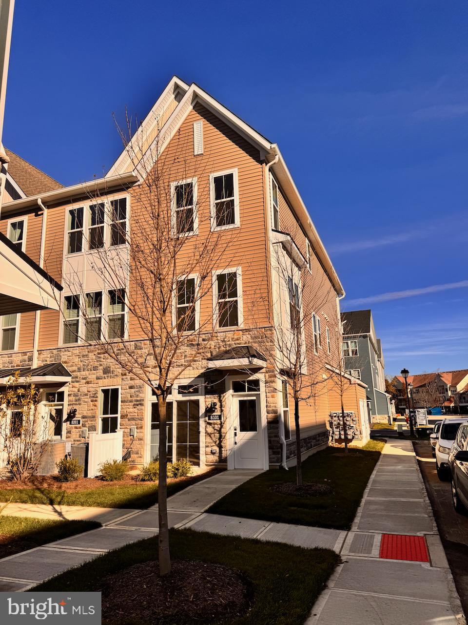 8101 DONATELLO DRIVE