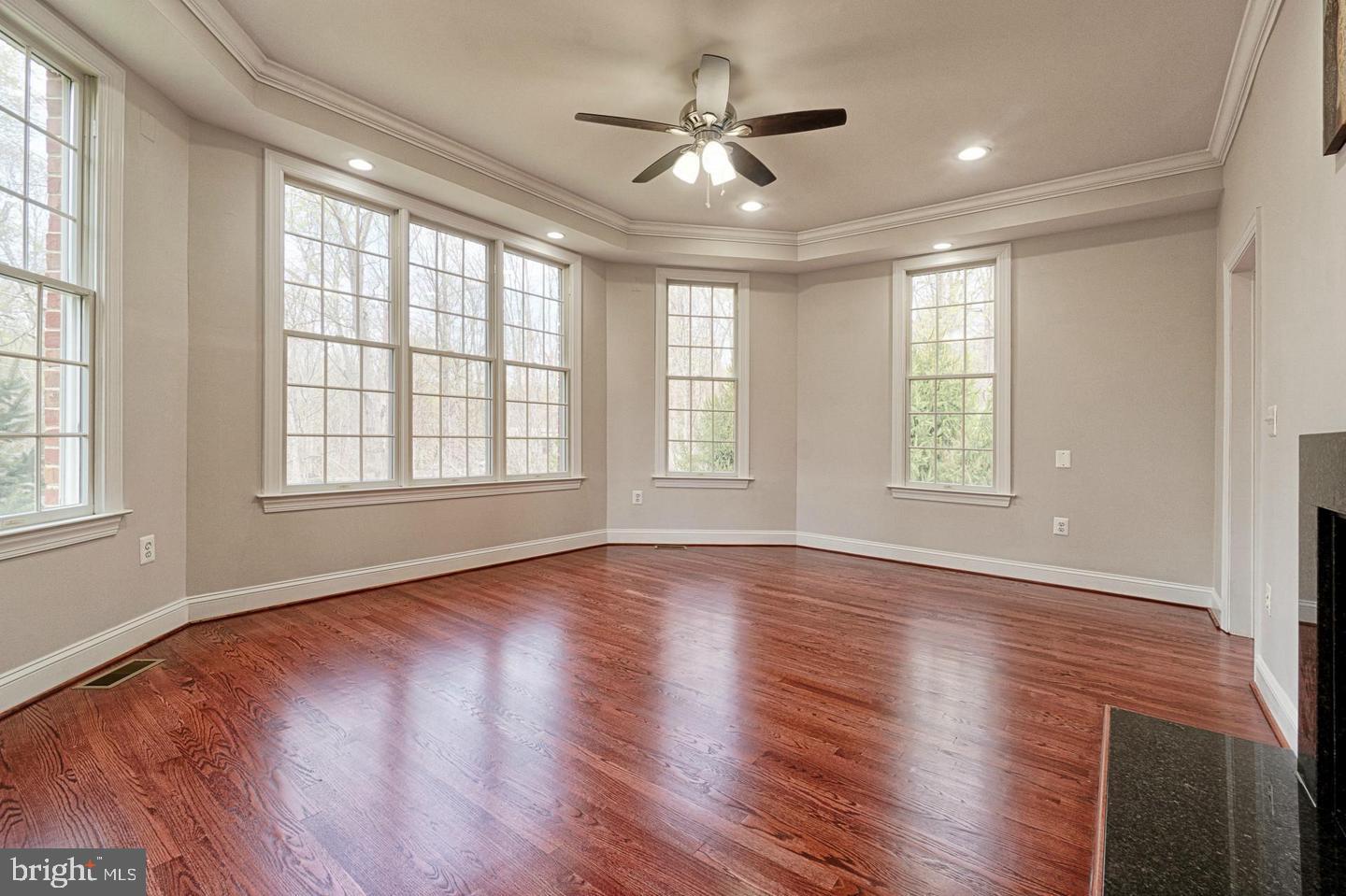 NICHOLS RUN ESTATES - Residential