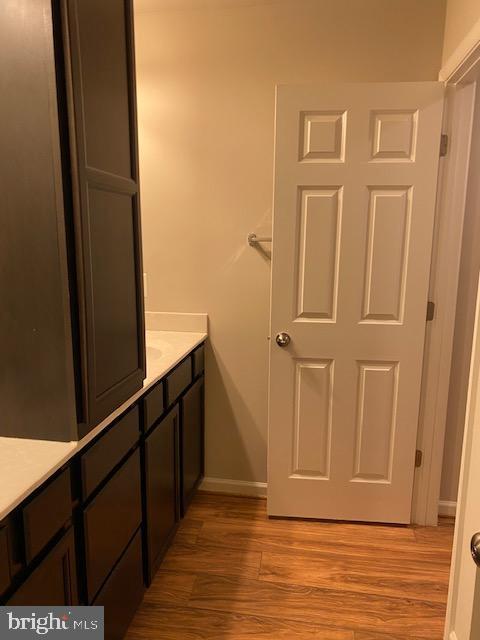 OAKVIEW VILLAGE - Residential Lease